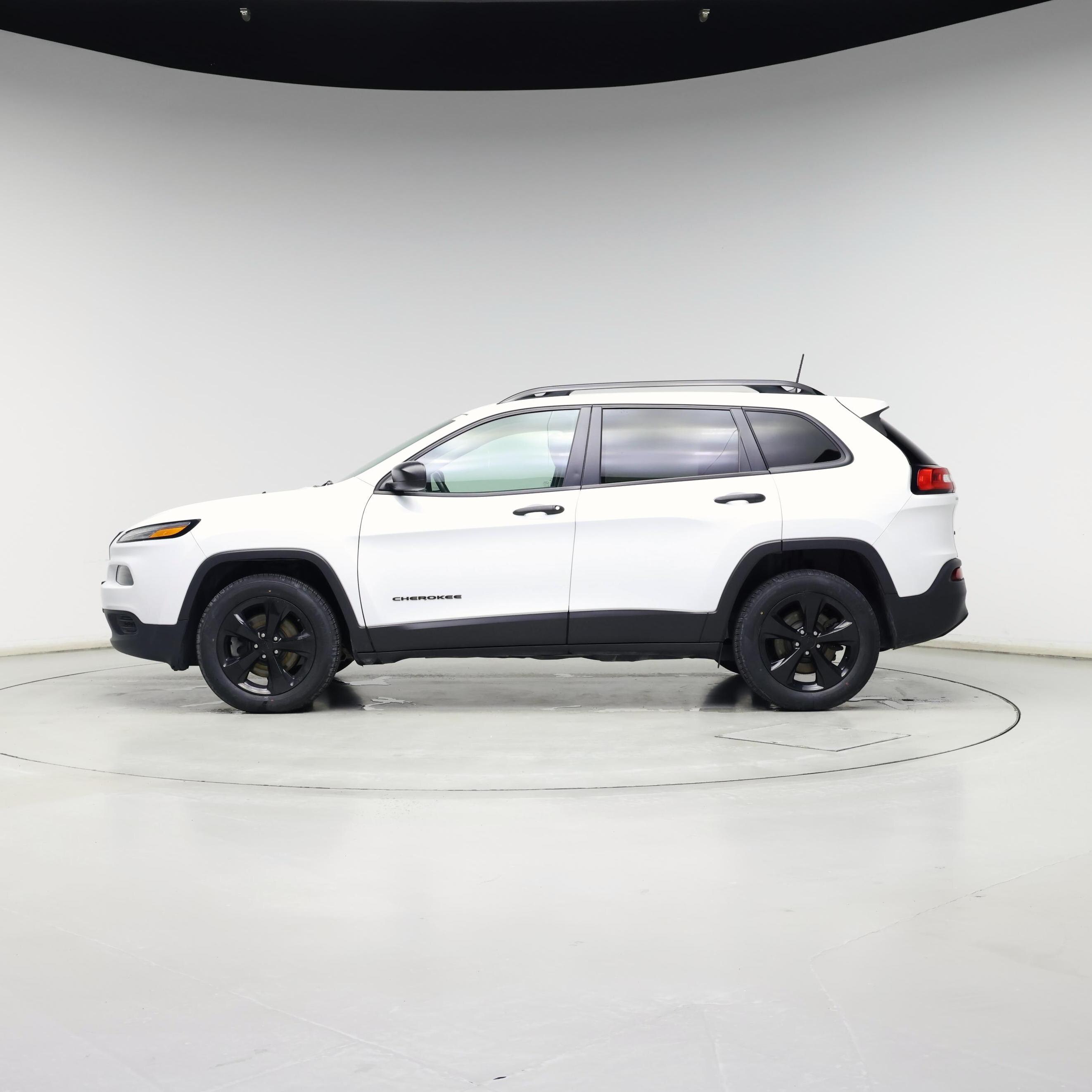 Thumbnail: 2017 Jeep Cherokee - 3