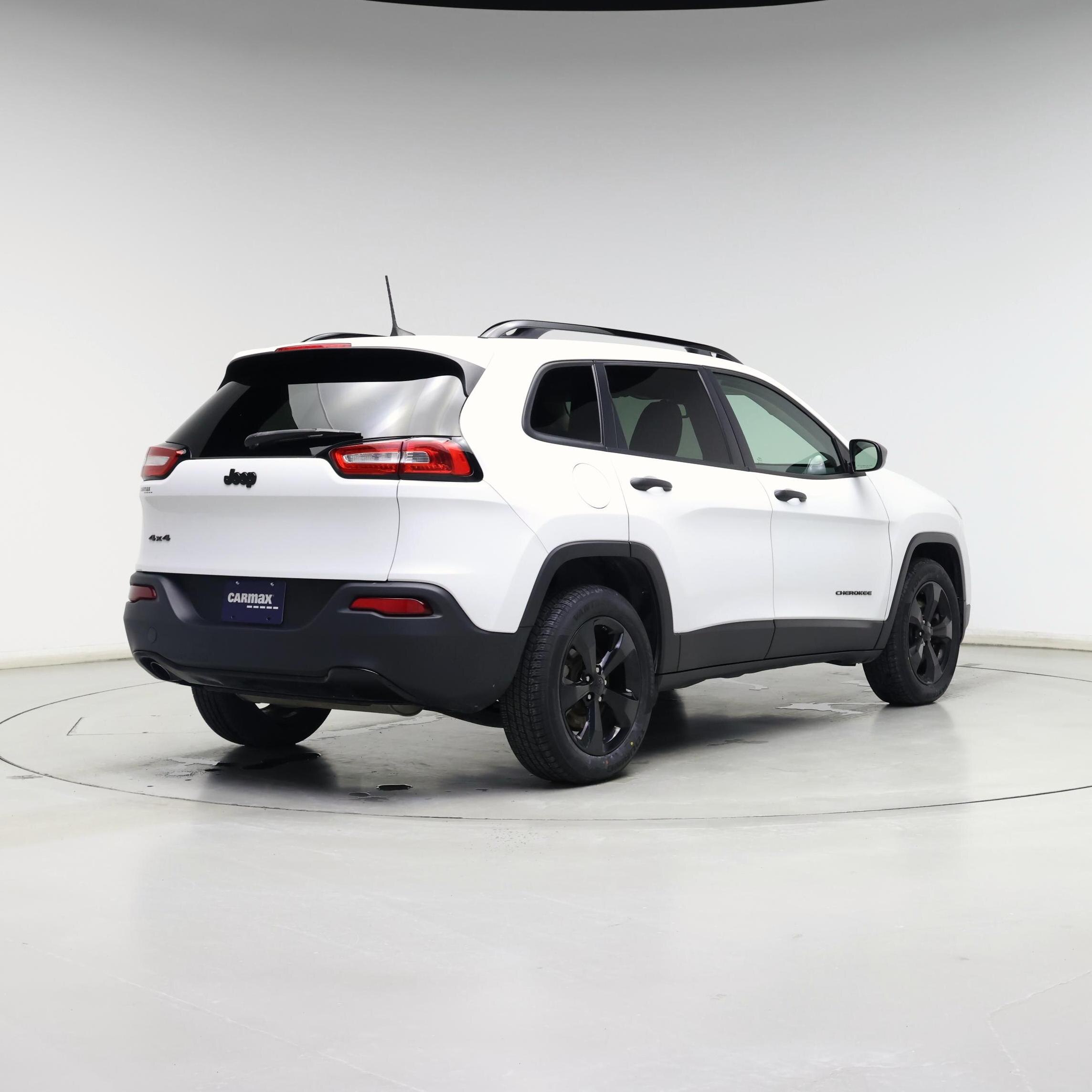 Thumbnail: 2017 Jeep Cherokee - 8