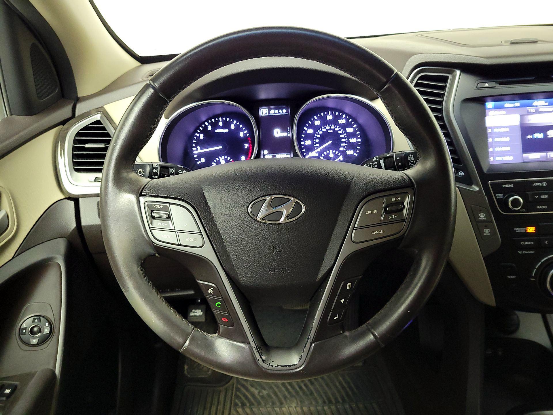 Thumbnail: 2017 Hyundai Santa Fe - 10