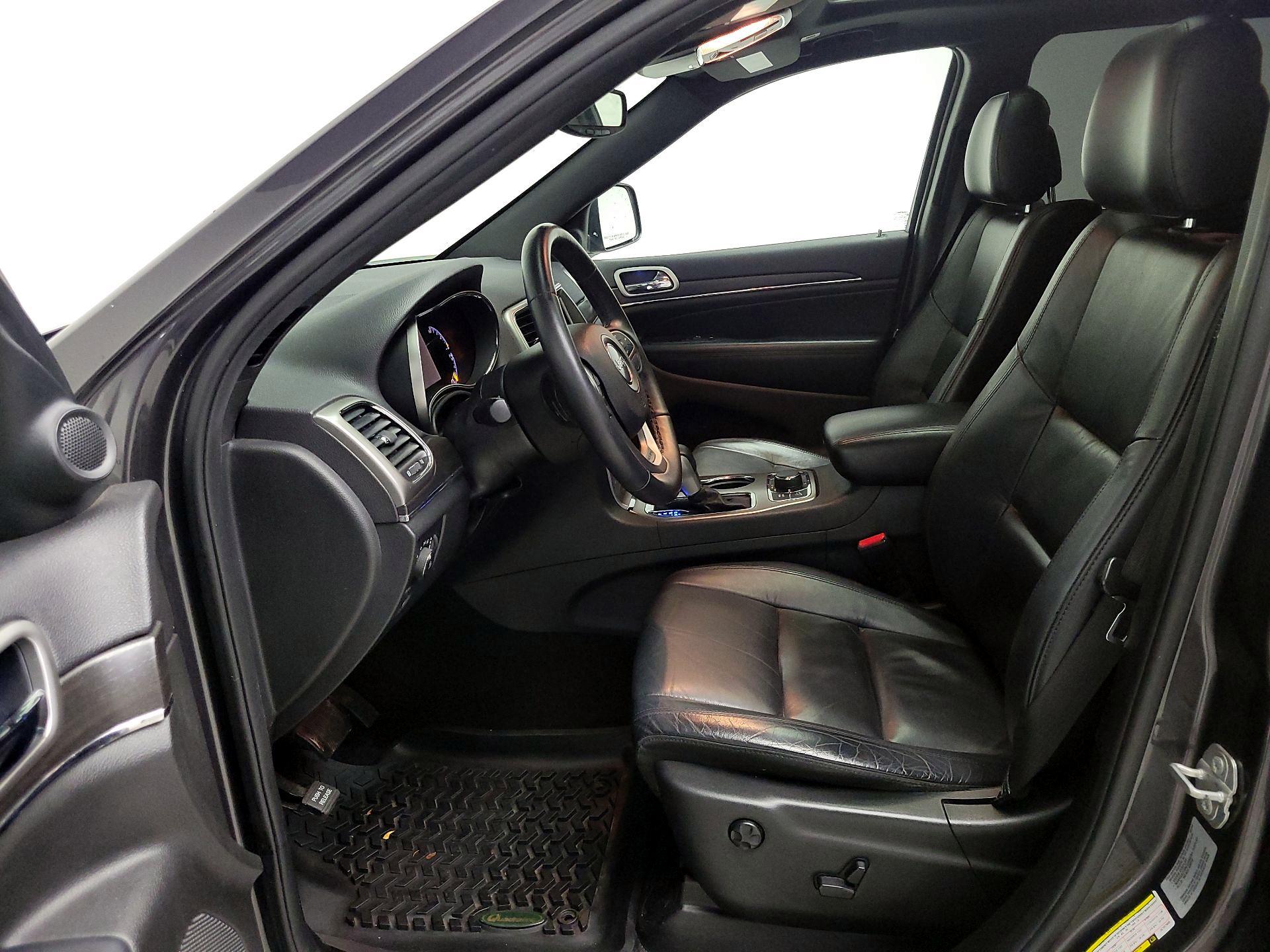 Thumbnail: 2018 Jeep Grand Cherokee - 11