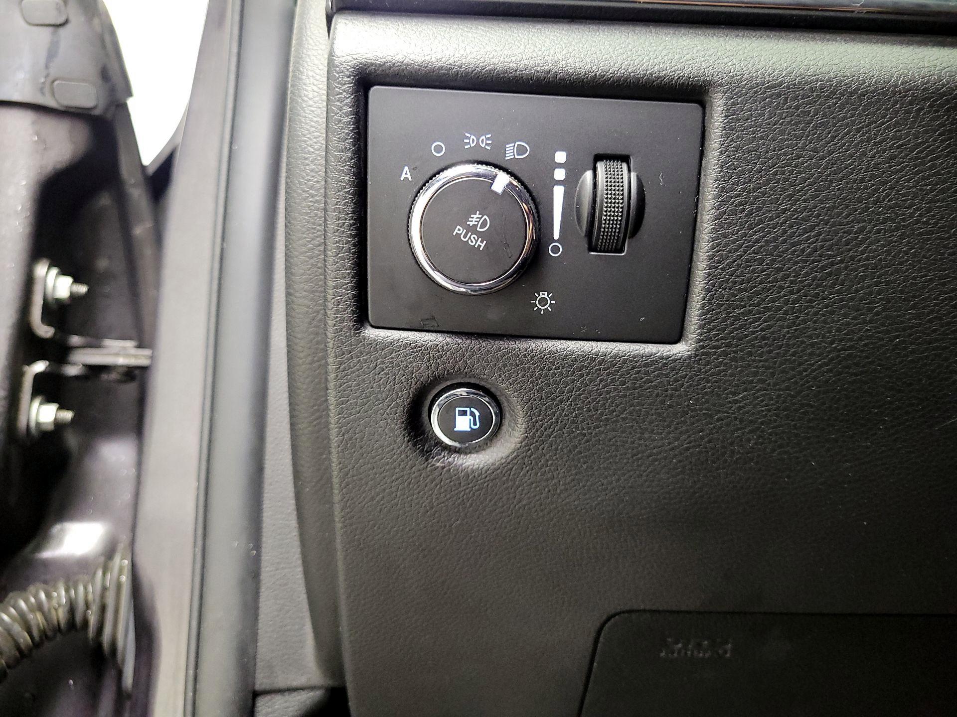 Thumbnail: 2018 Jeep Grand Cherokee - 13