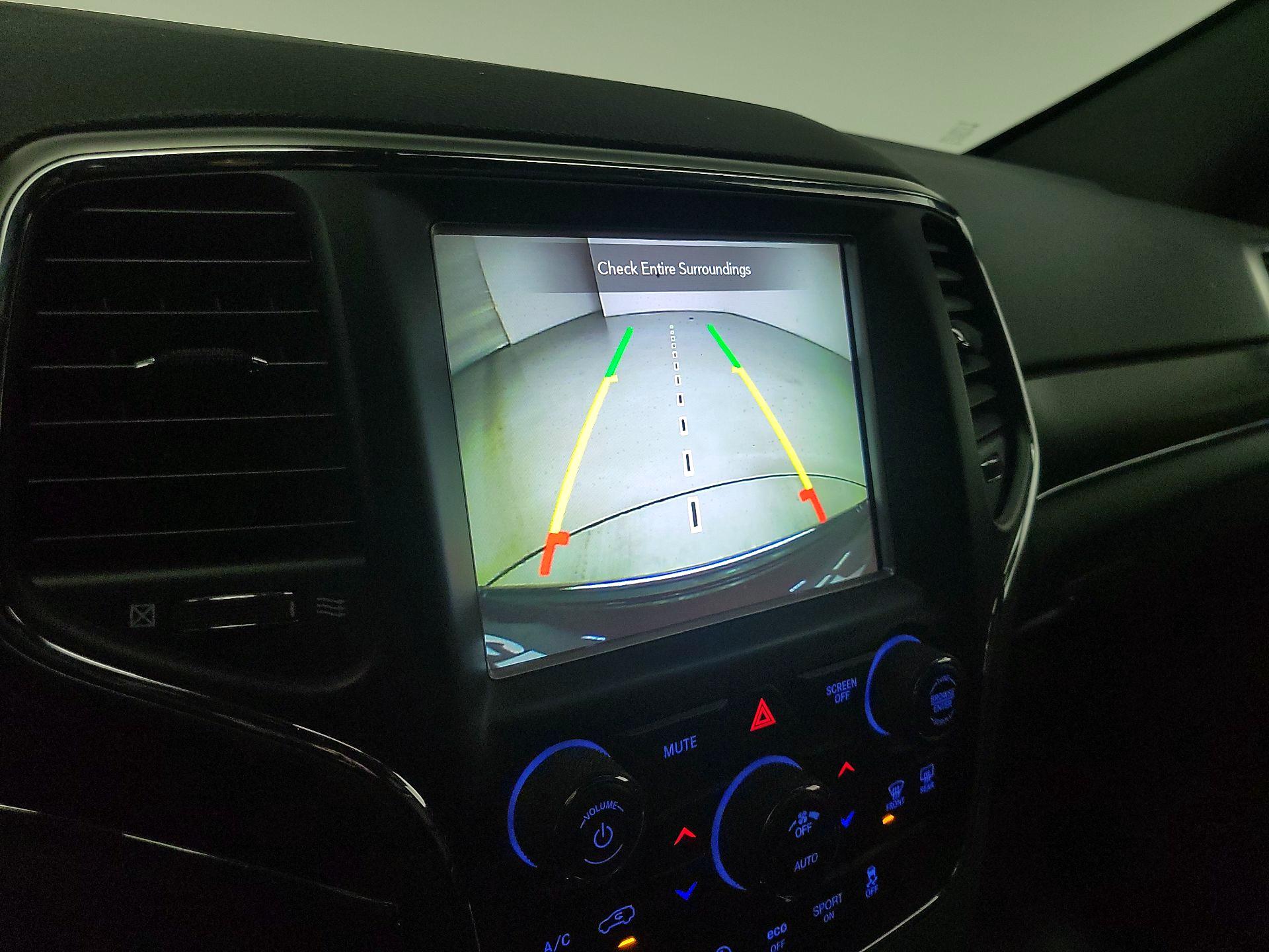 Thumbnail: 2018 Jeep Grand Cherokee - 15