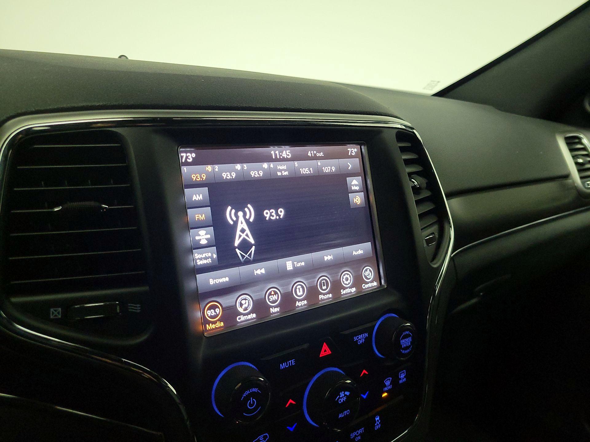 Thumbnail: 2018 Jeep Grand Cherokee - 16