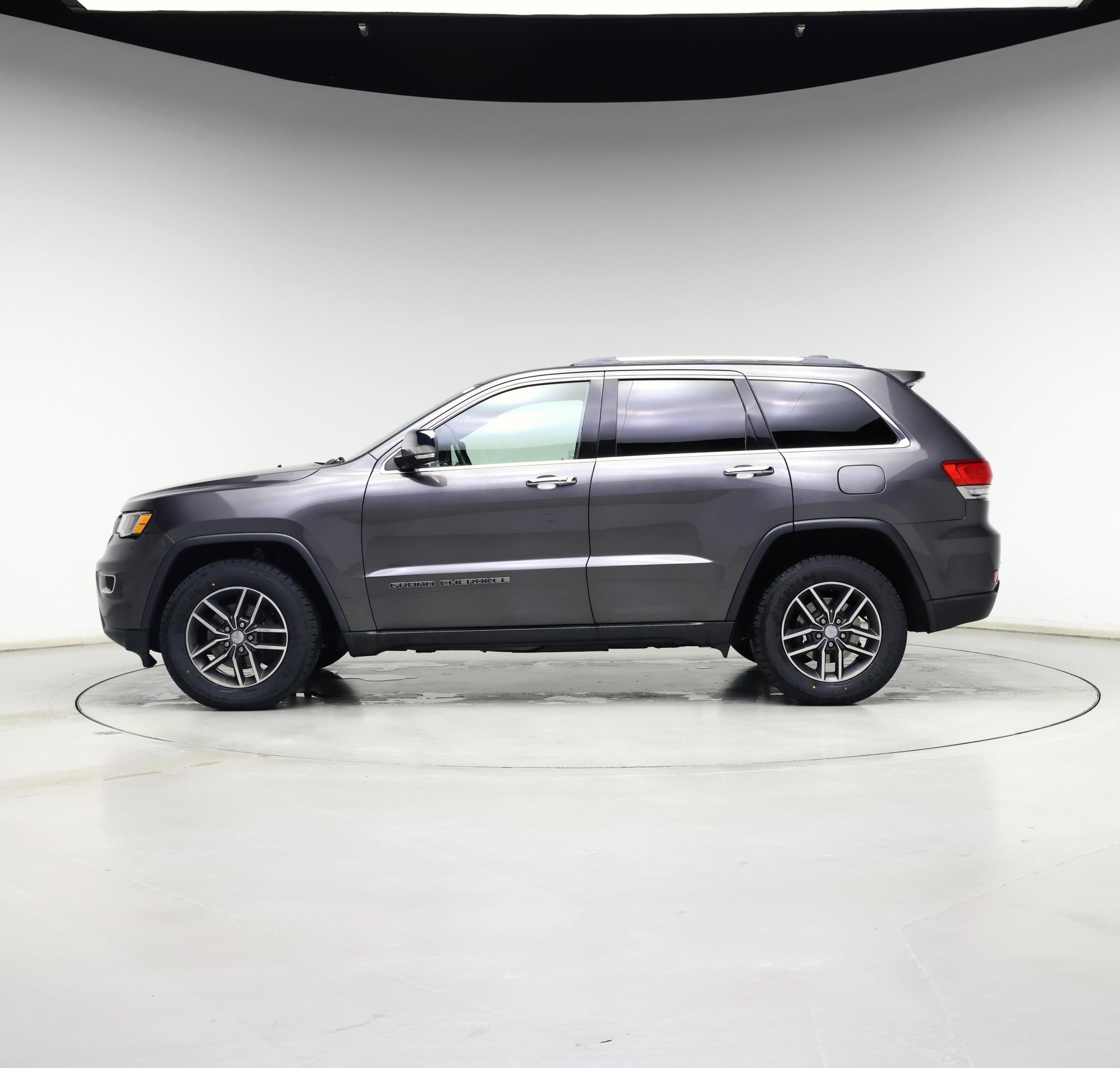 Thumbnail: 2018 Jeep Grand Cherokee - 3