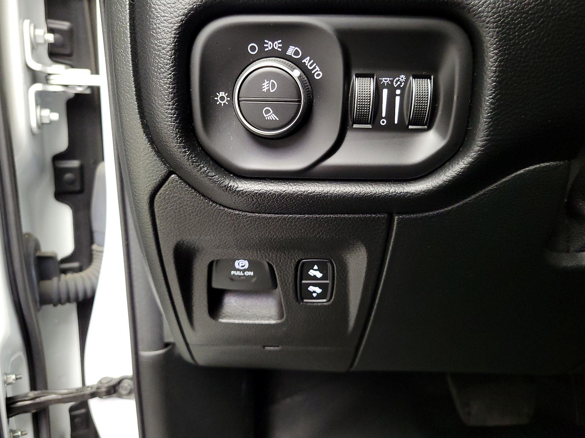 Thumbnail: 2020 RAM 1500 - 13