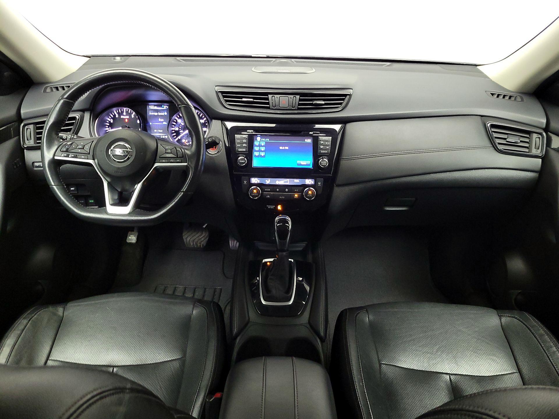 Thumbnail: 2017 Nissan Rogue - 9