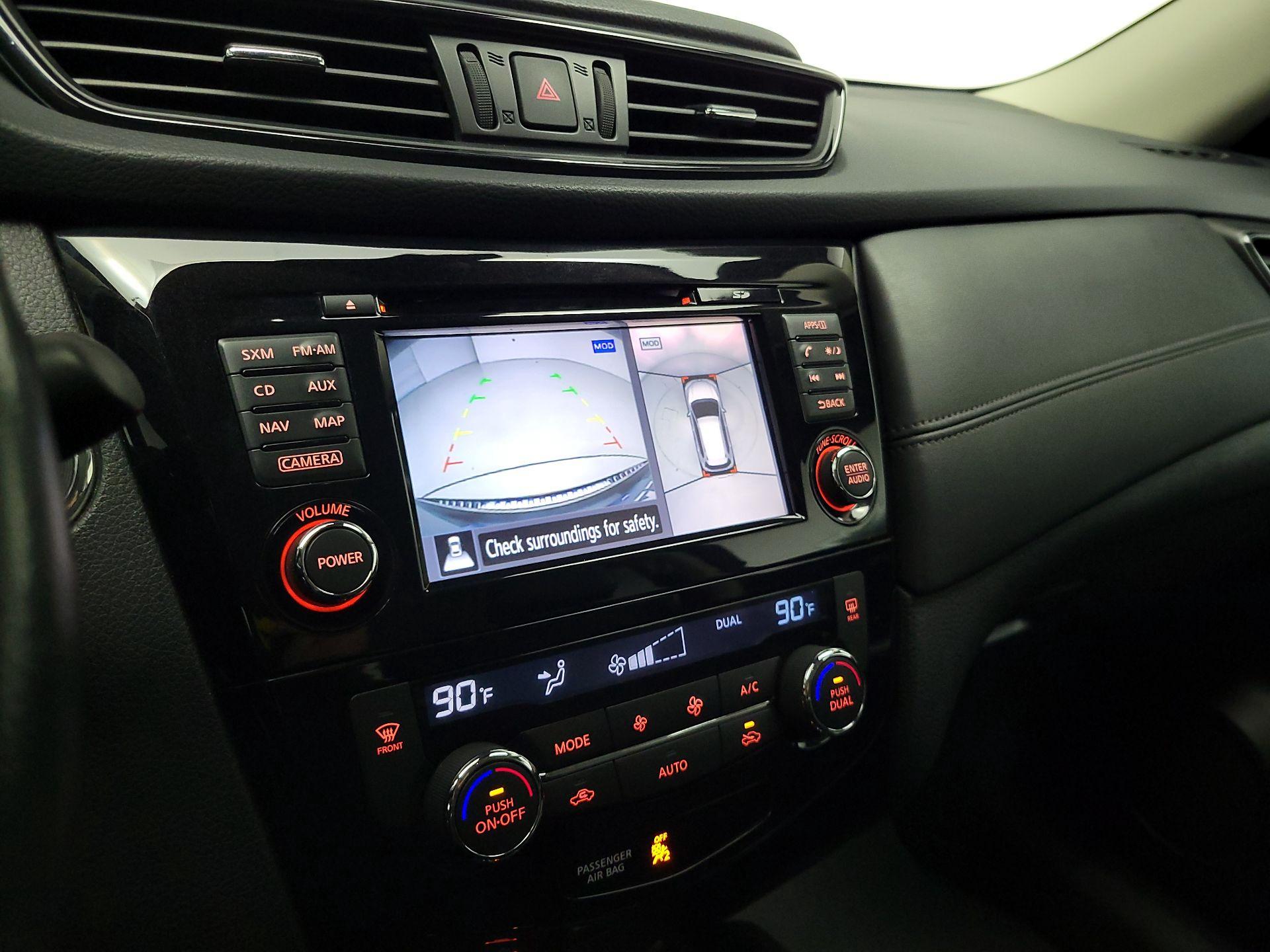 Thumbnail: 2017 Nissan Rogue - 15