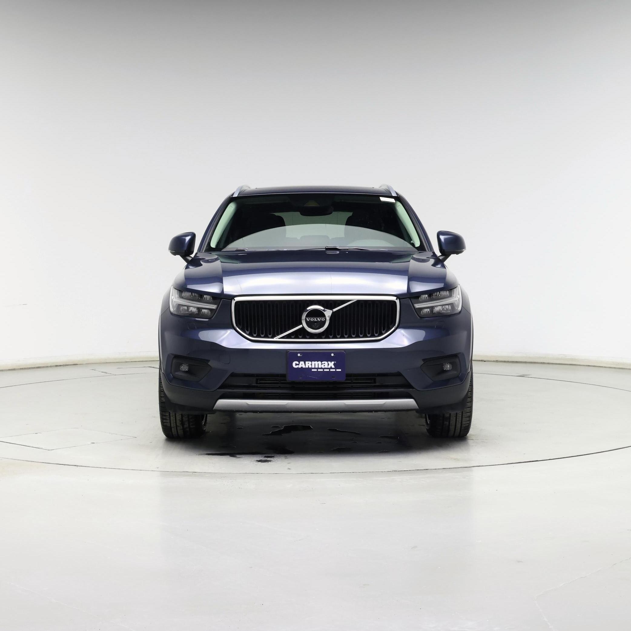 Thumbnail: 2022 Volvo XC40 - 5