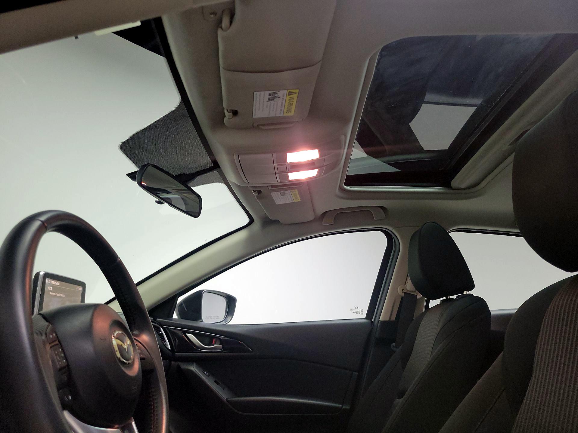 Thumbnail: 2016 Mazda Mazda3 - 19