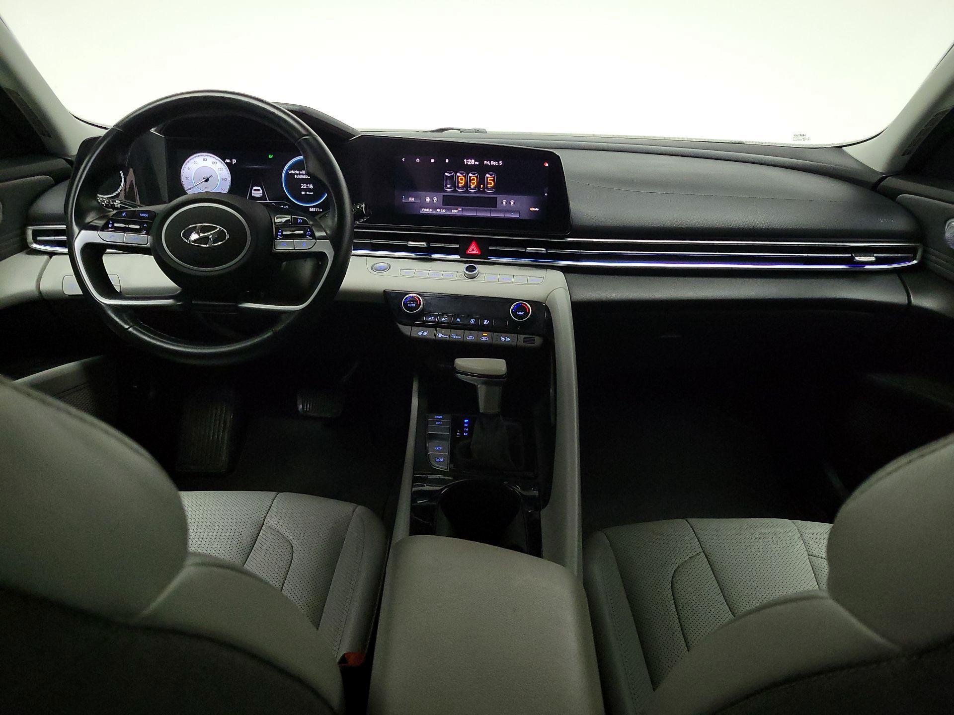 Thumbnail: 2021 Hyundai Elantra - 9