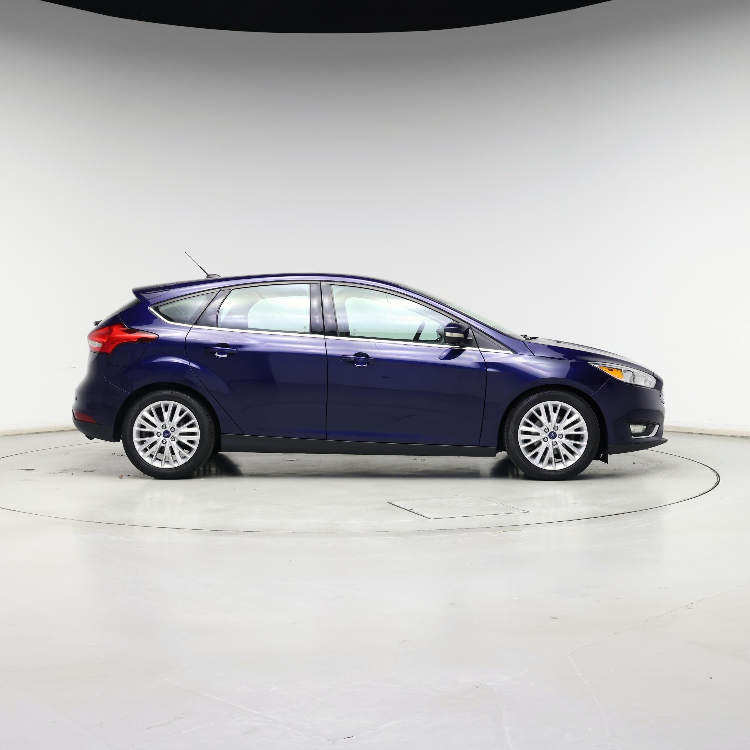 Thumbnail: 2016 Ford Focus - 7