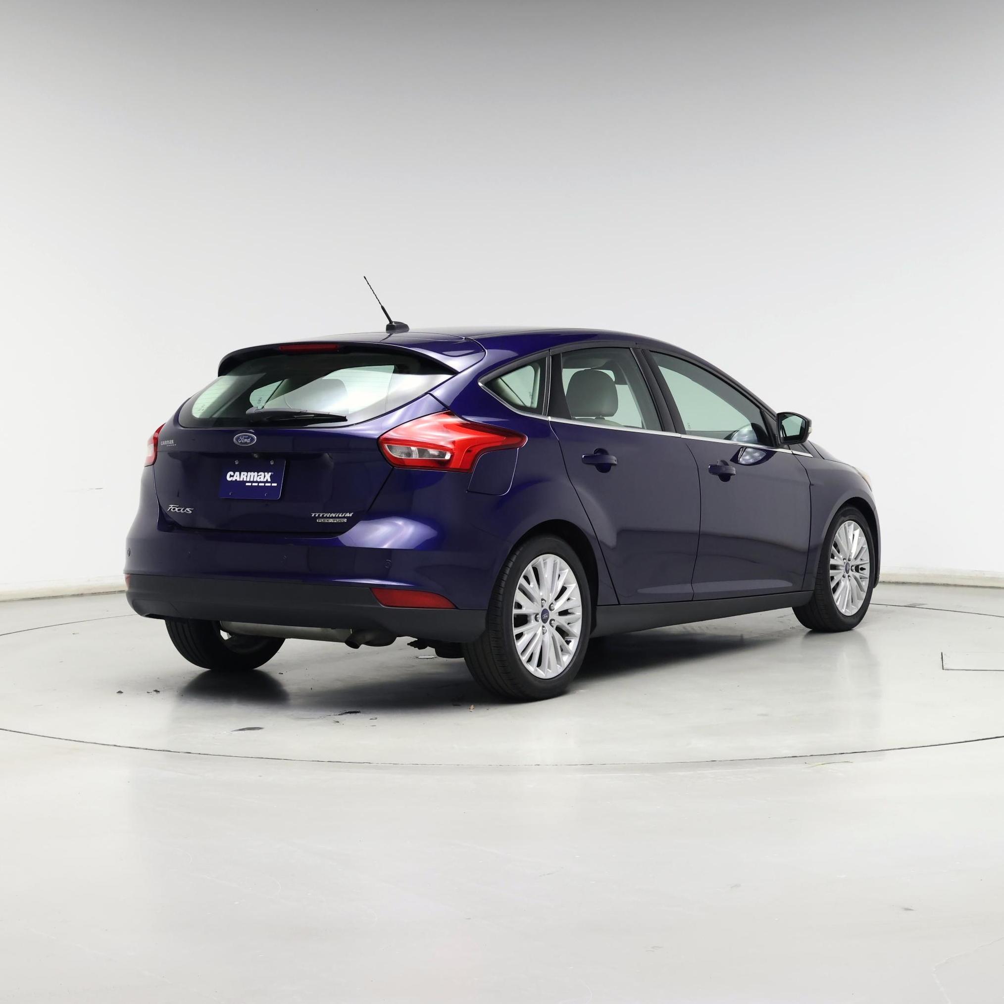 Thumbnail: 2016 Ford Focus - 8