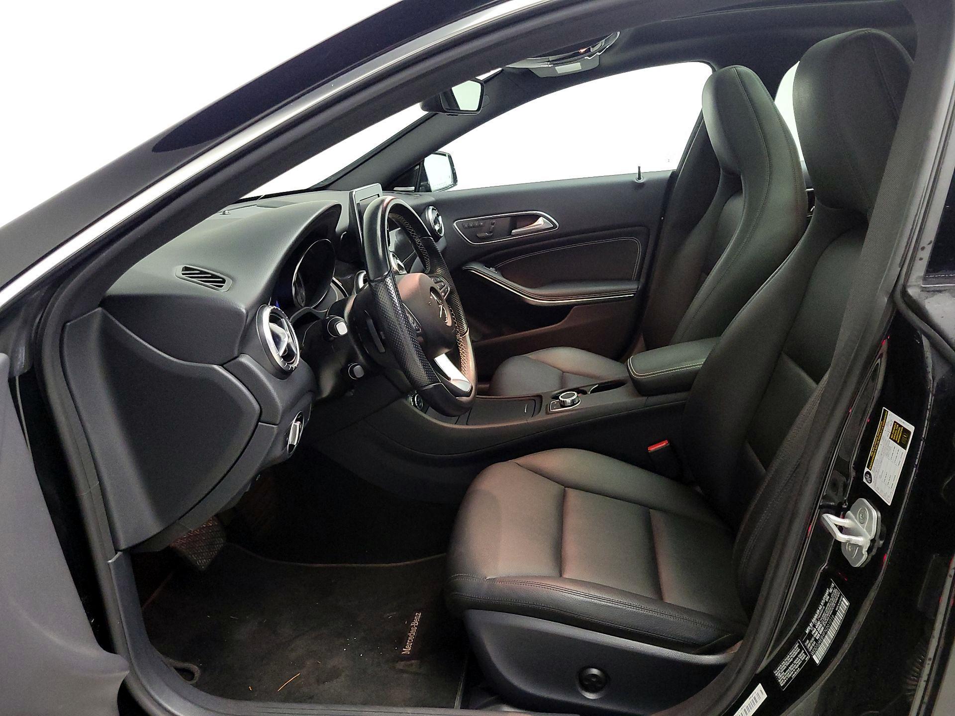 Thumbnail: 2015 Mercedes-Benz CLA - 11