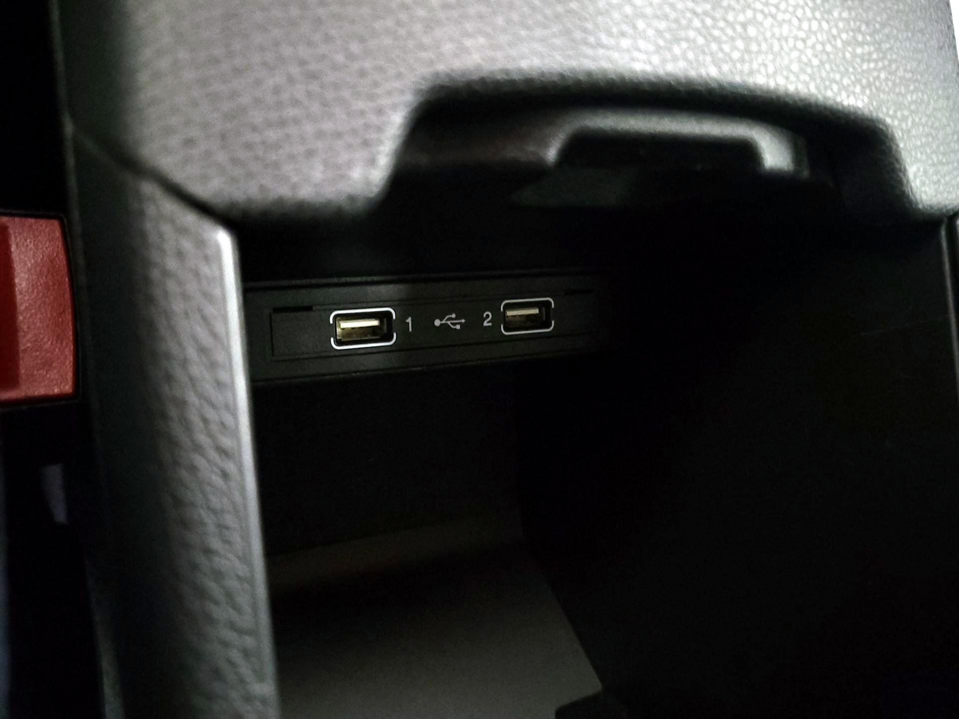 Thumbnail: 2015 Mercedes-Benz CLA - 19