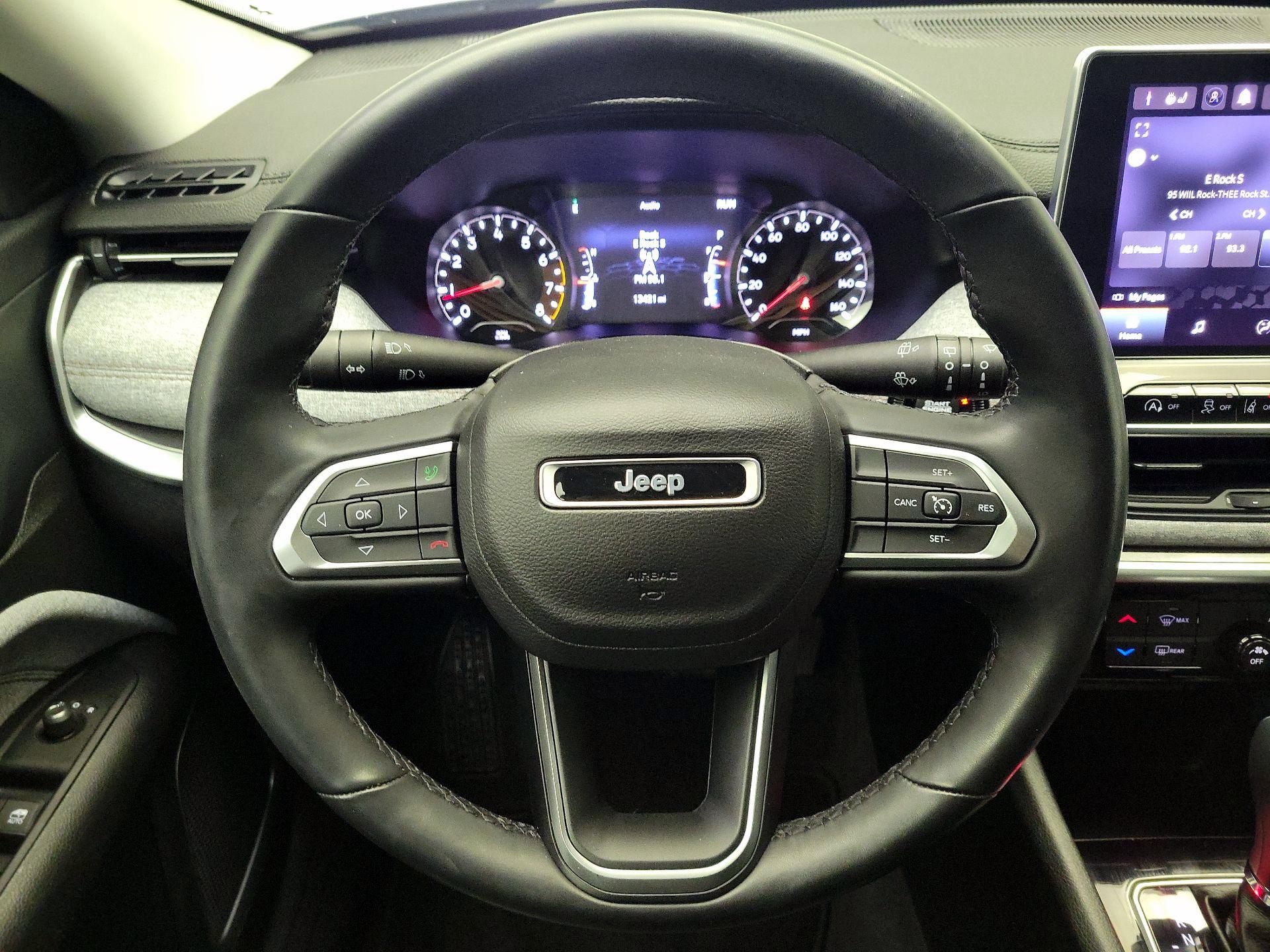 Thumbnail: 2022 Jeep Compass - 10