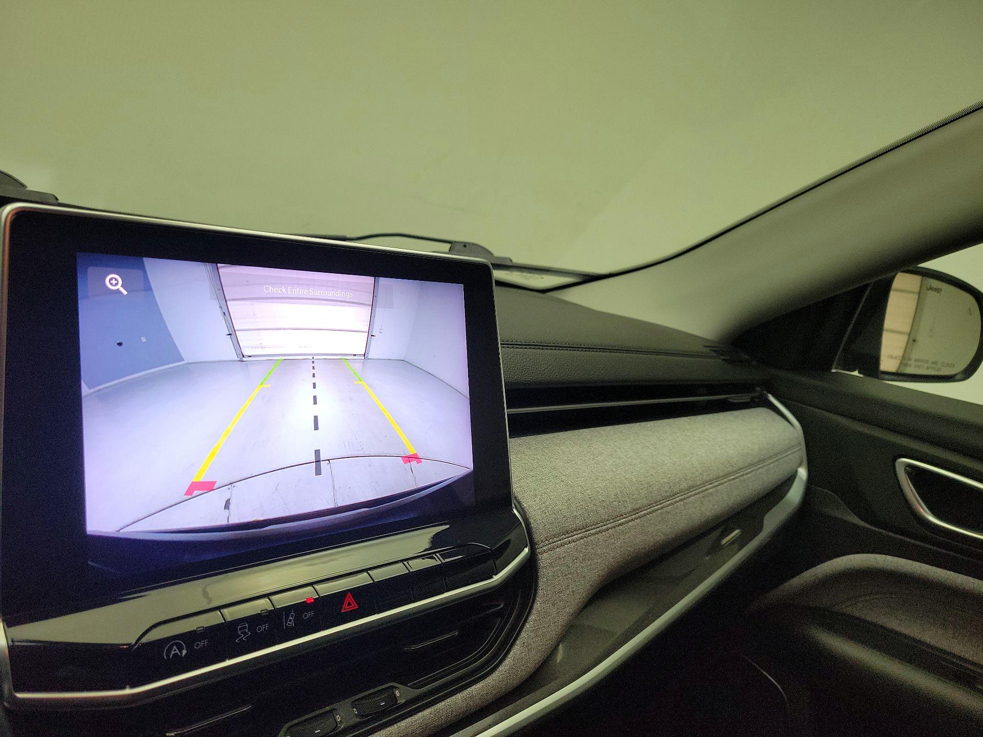 Thumbnail: 2022 Jeep Compass - 14