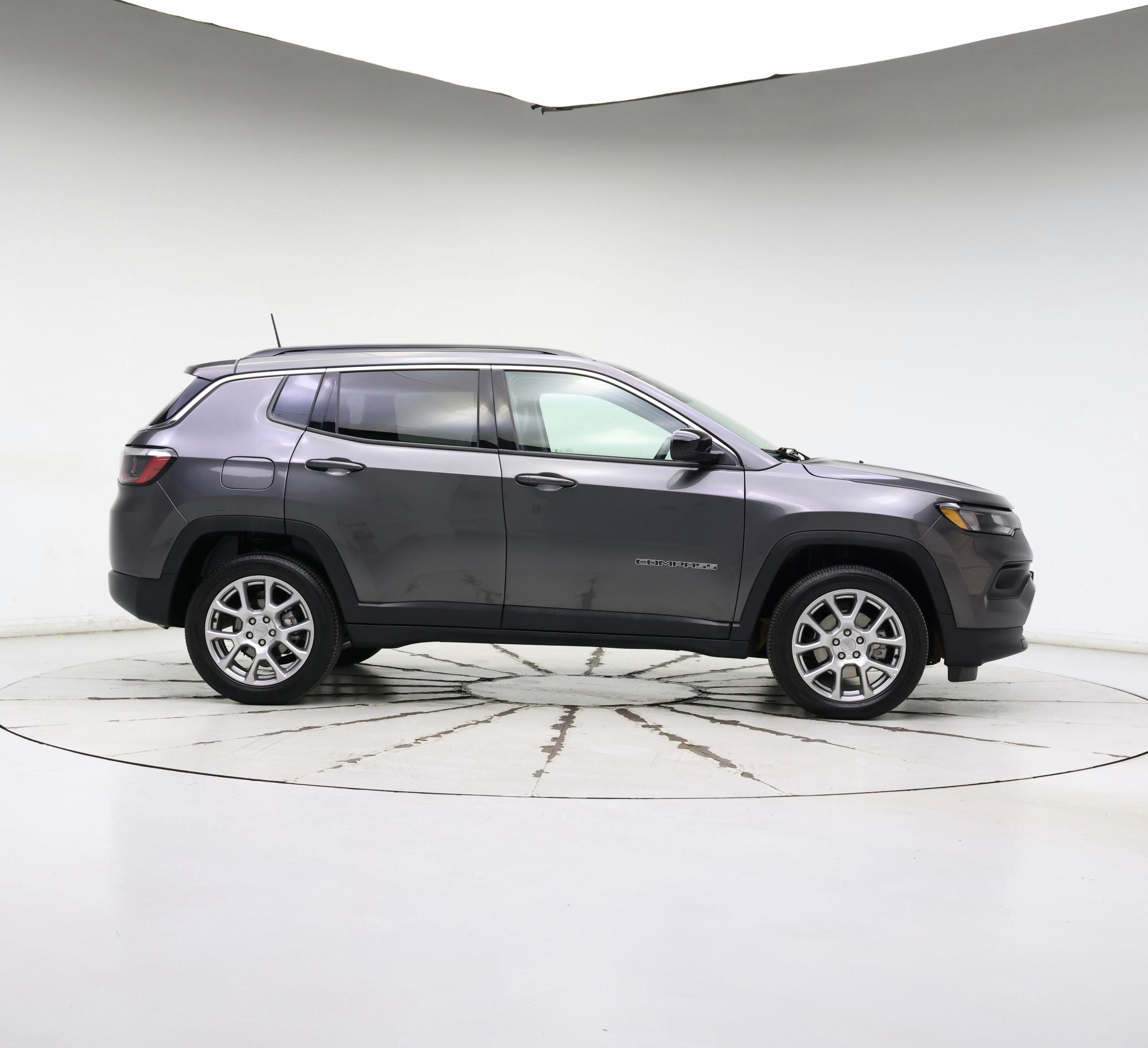Thumbnail: 2022 Jeep Compass - 7