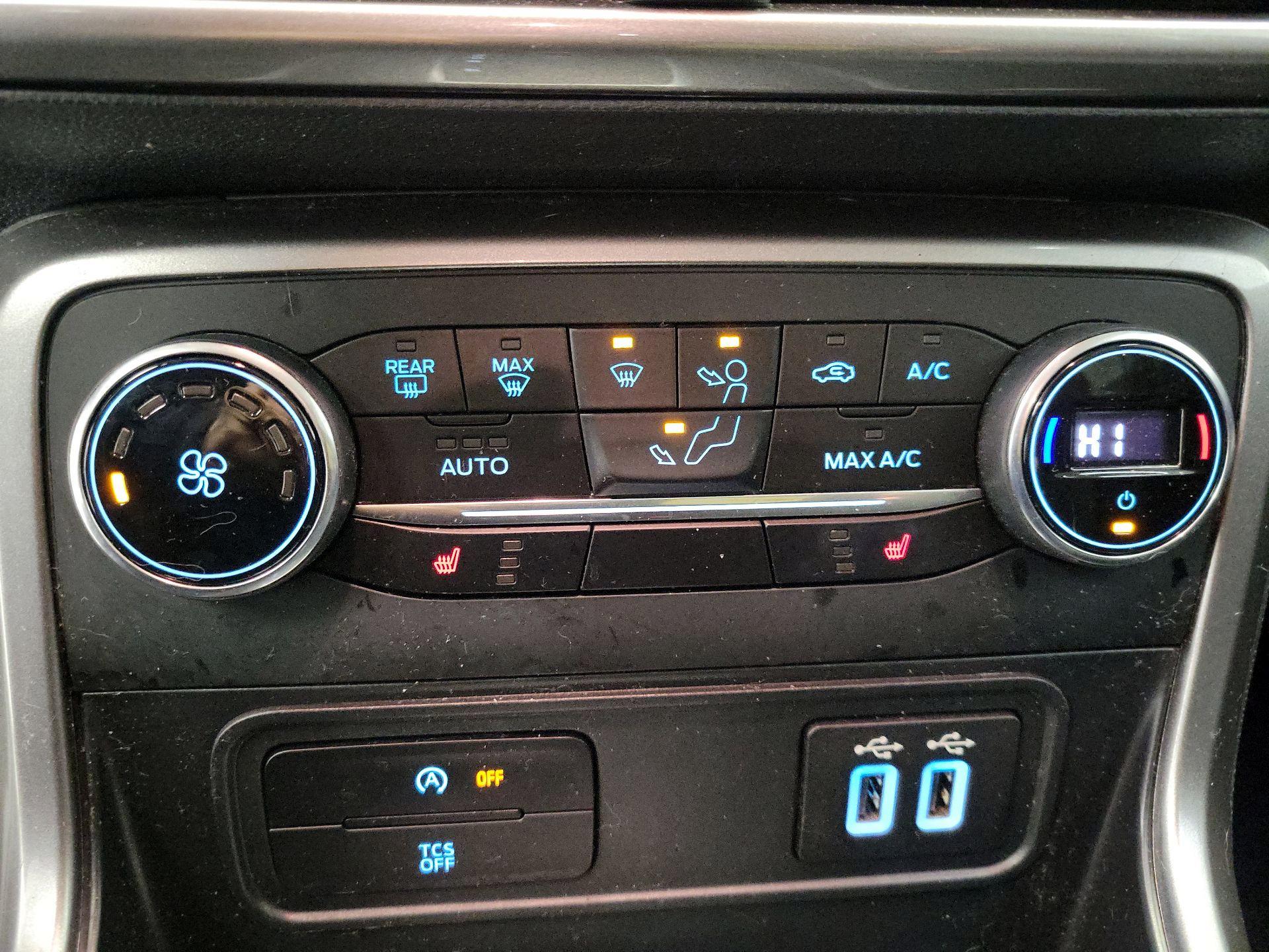 Thumbnail: 2020 Ford EcoSport - 15