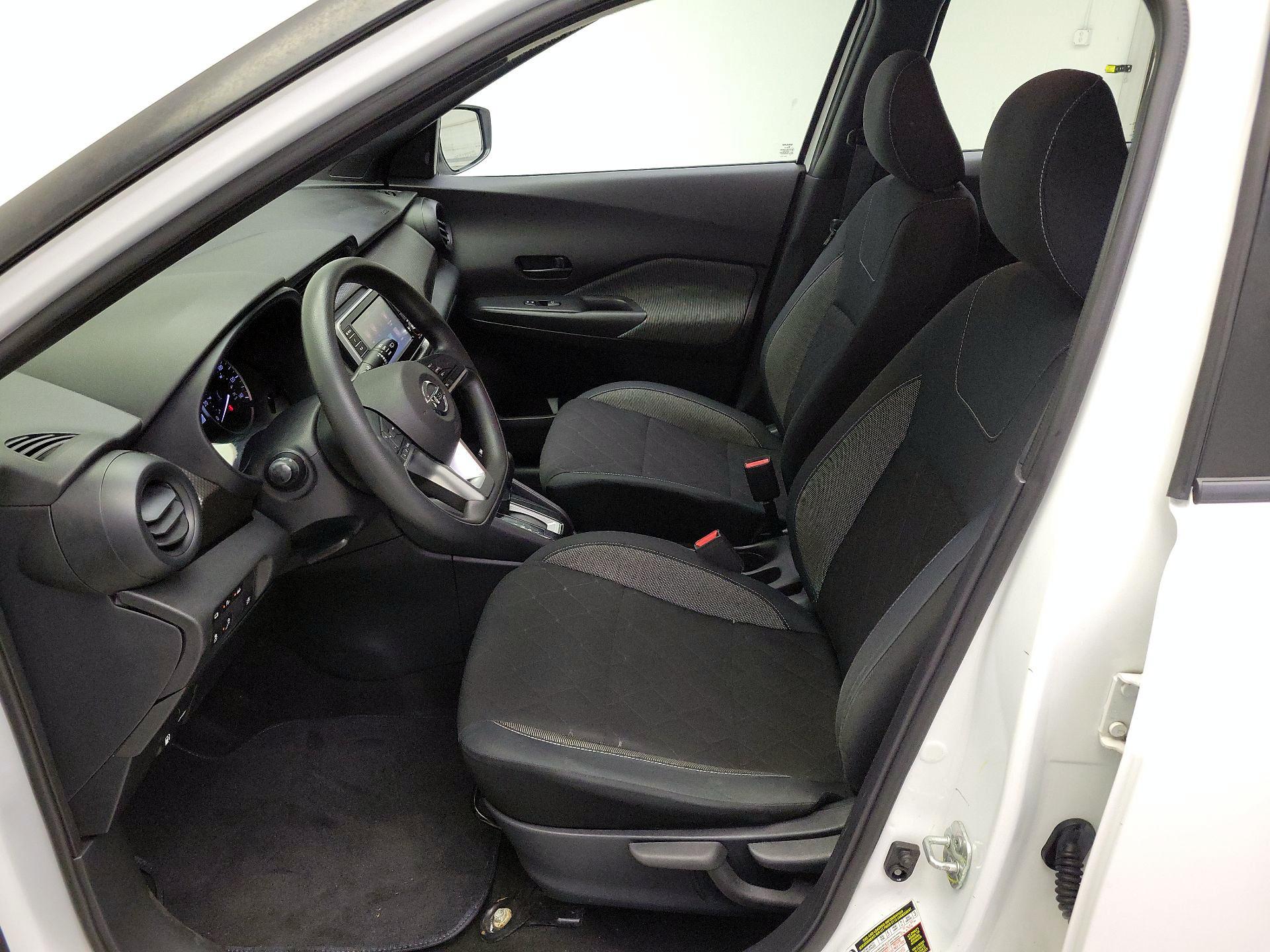 Thumbnail: 2020 Nissan Kicks - 11