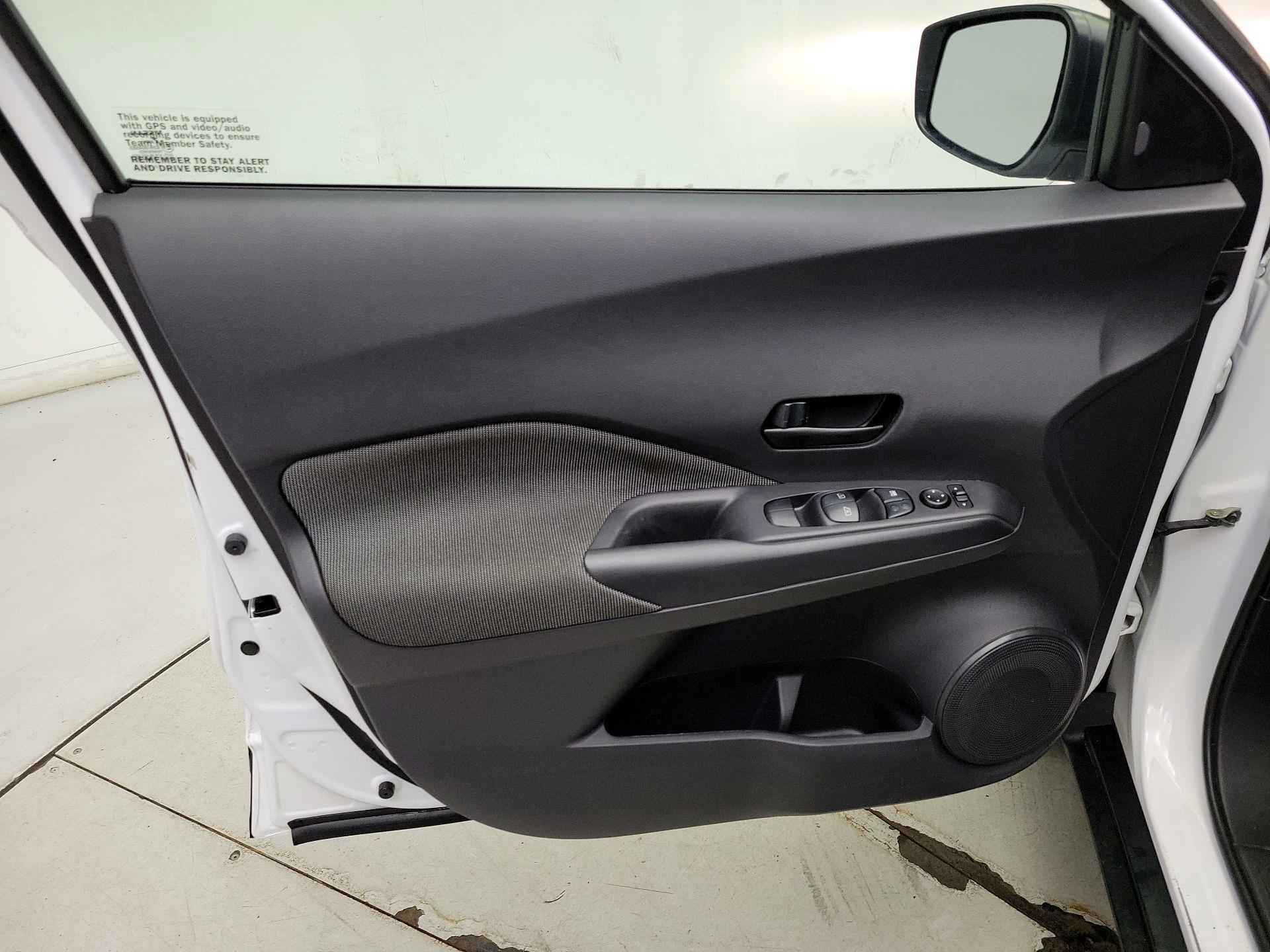 Thumbnail: 2020 Nissan Kicks - 12