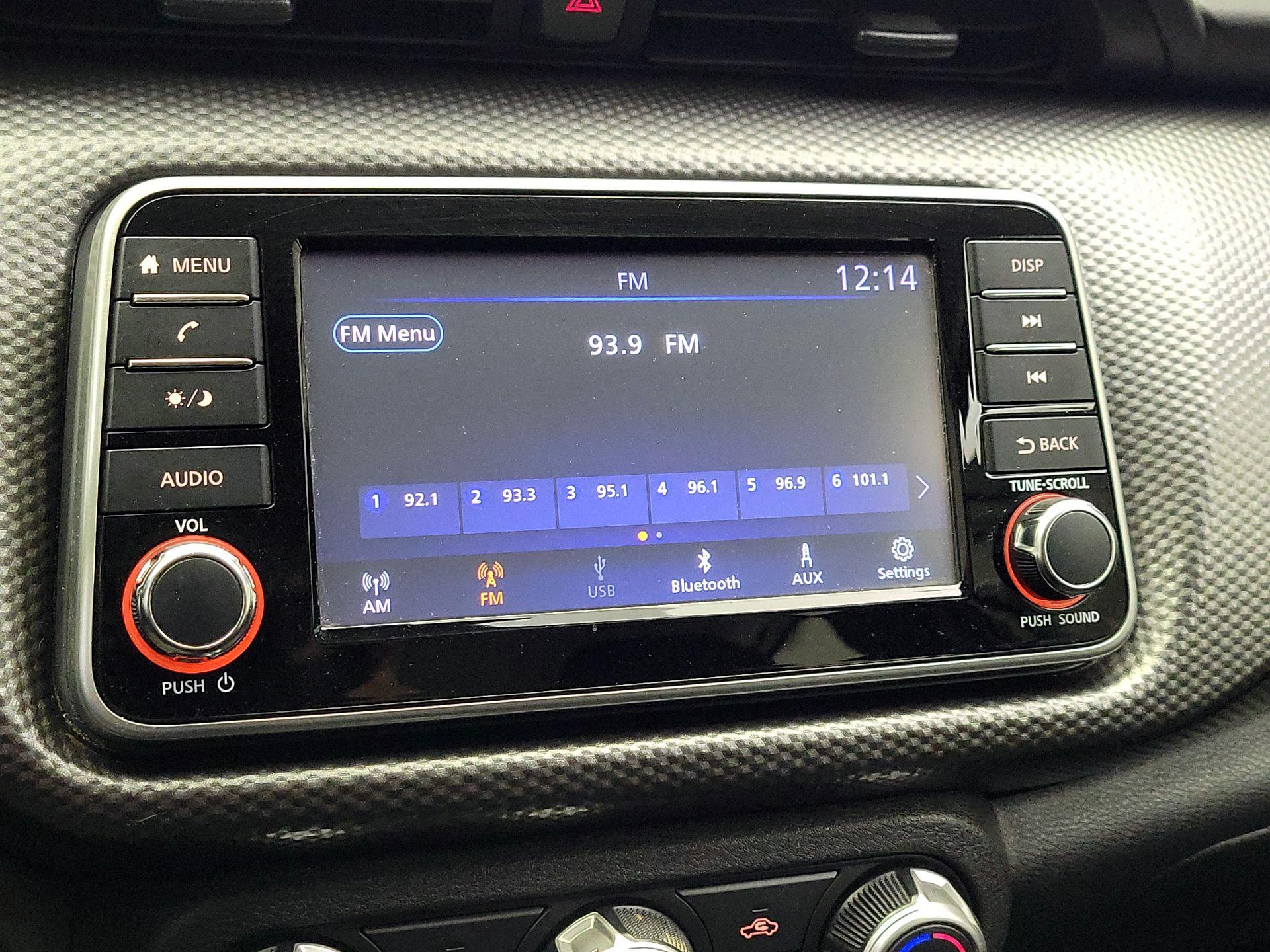 Thumbnail: 2020 Nissan Kicks - 15