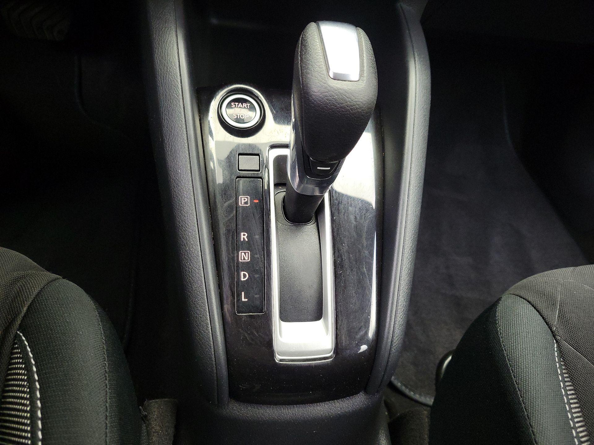 Thumbnail: 2020 Nissan Kicks - 17