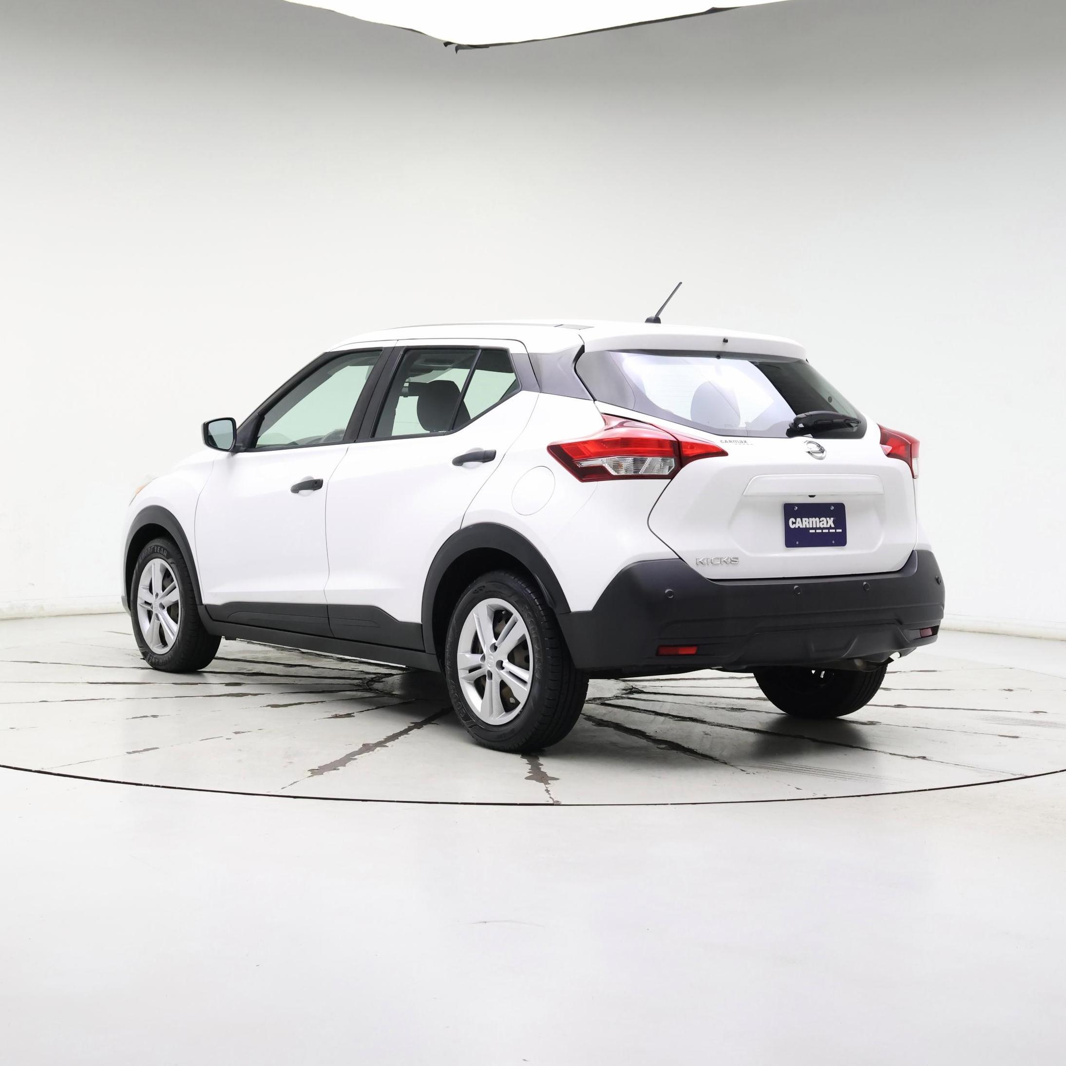 Thumbnail: 2020 Nissan Kicks - 2