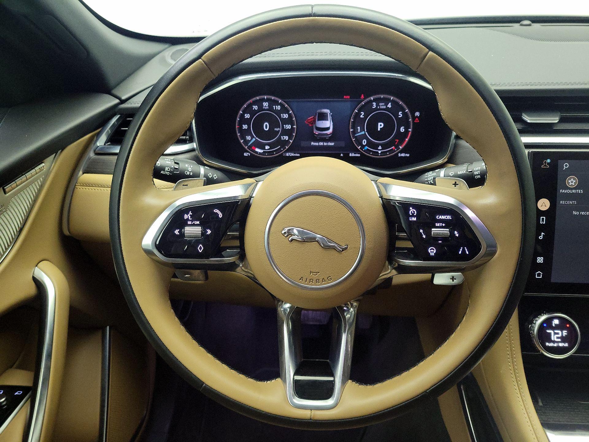 Thumbnail: 2023 Jaguar F-Pace - 10