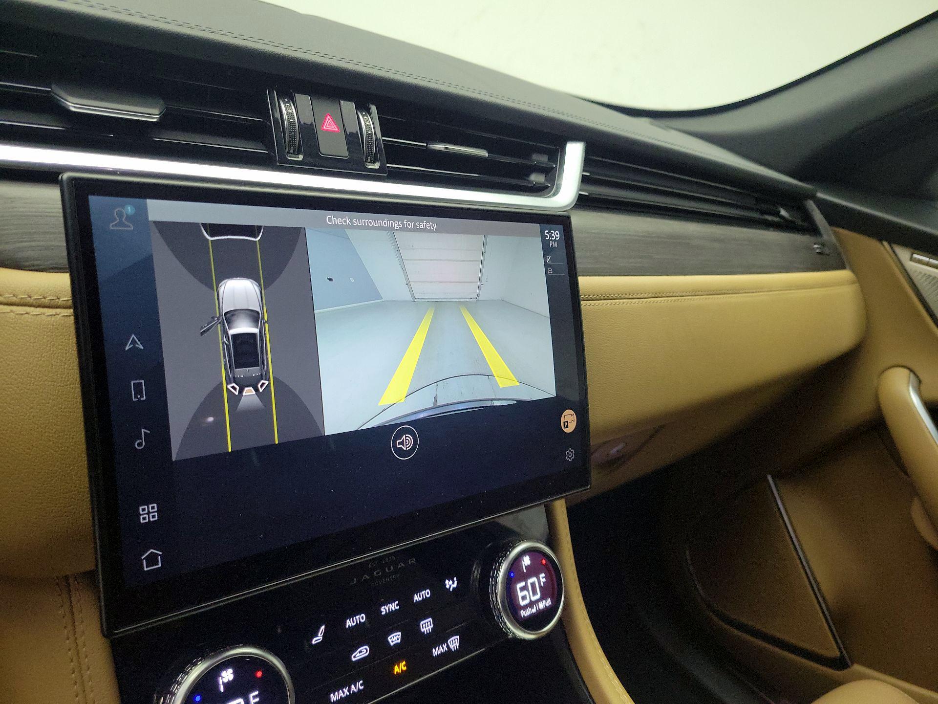 Thumbnail: 2023 Jaguar F-Pace - 15