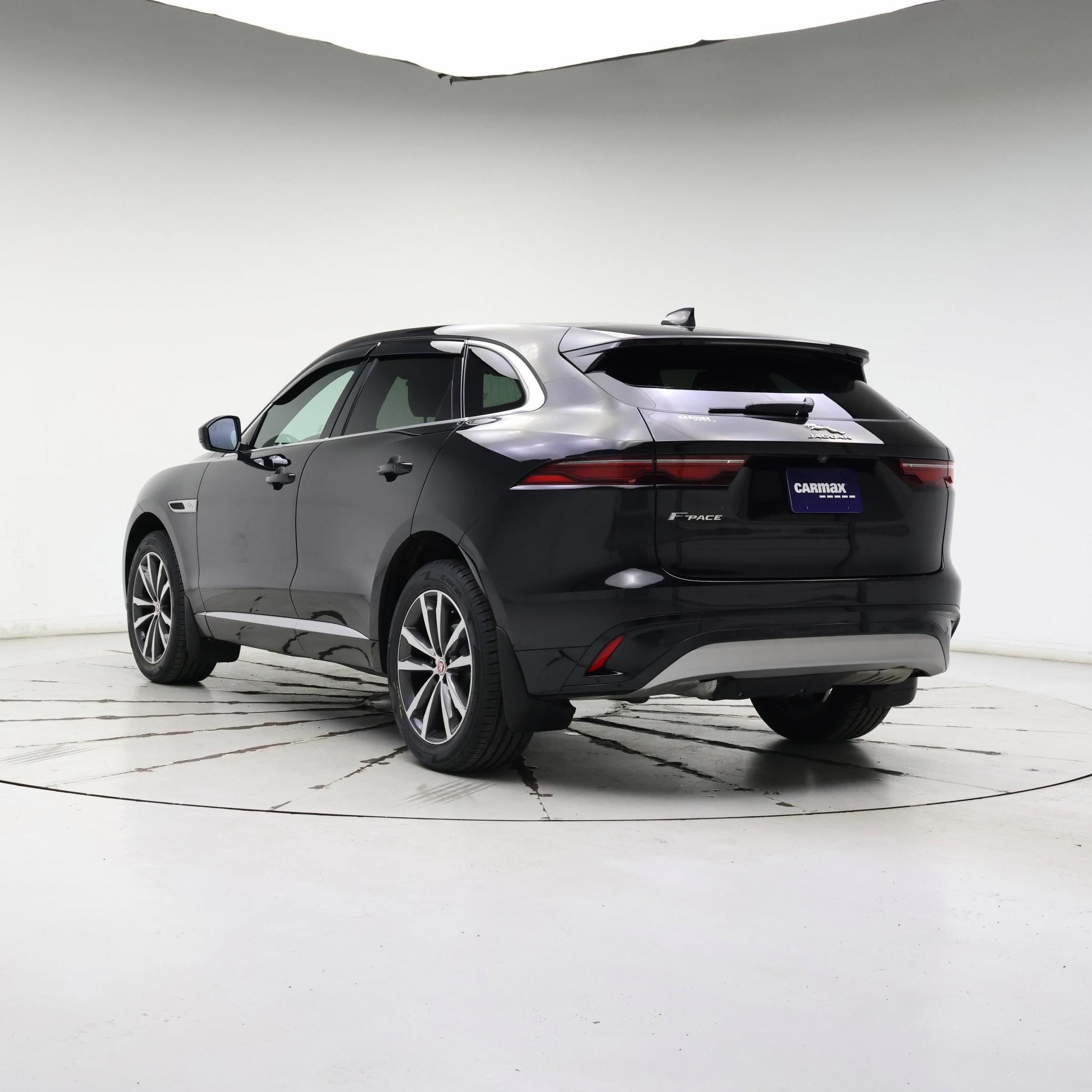 Thumbnail: 2023 Jaguar F-Pace - 2