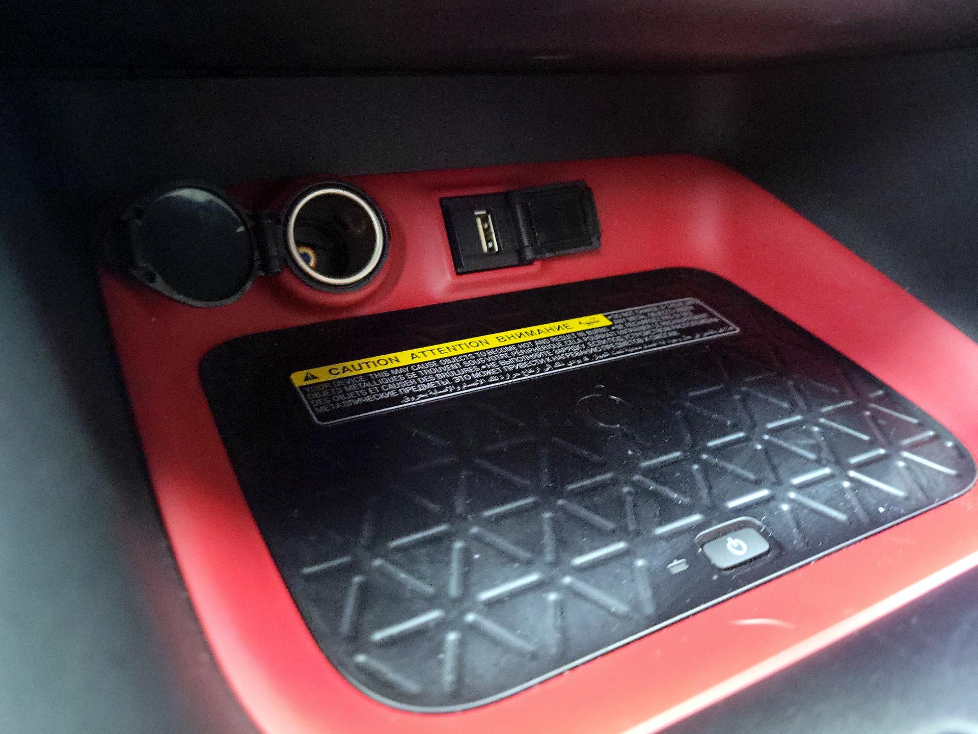 Thumbnail: 2020 Toyota RAV4 - 19