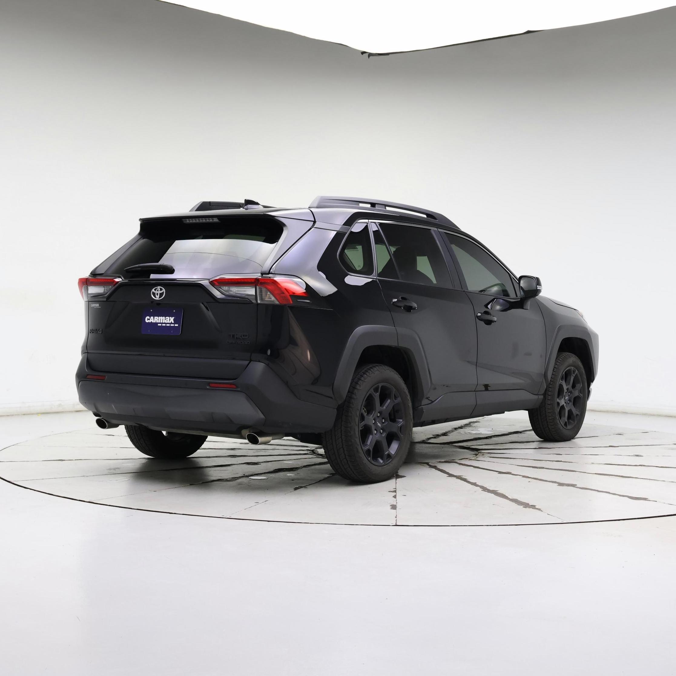 Thumbnail: 2020 Toyota RAV4 - 8