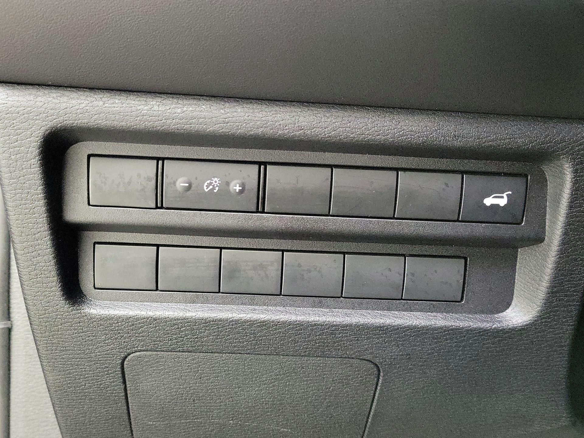 Thumbnail: 2024 Mitsubishi Outlander - 13