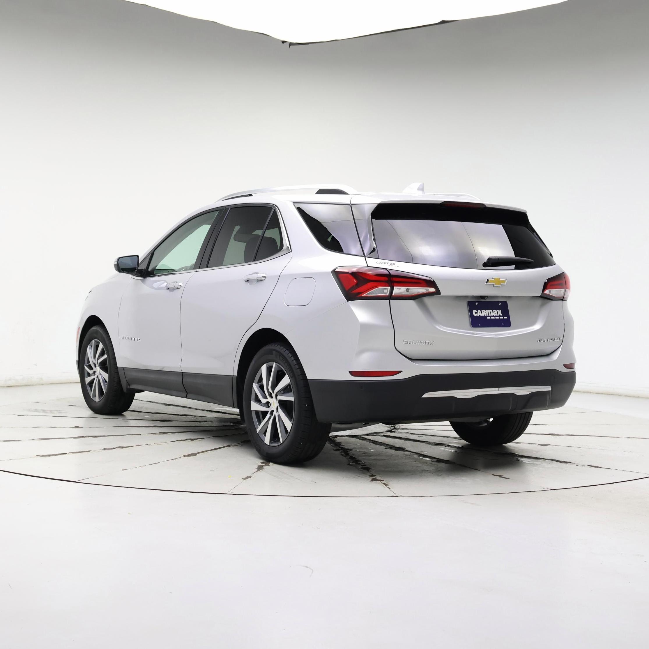 Thumbnail: 2022 Chevrolet Equinox - 2