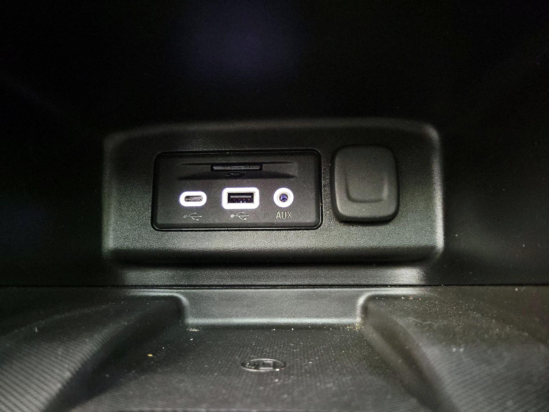 Thumbnail: 2022 Chevrolet Equinox - 19