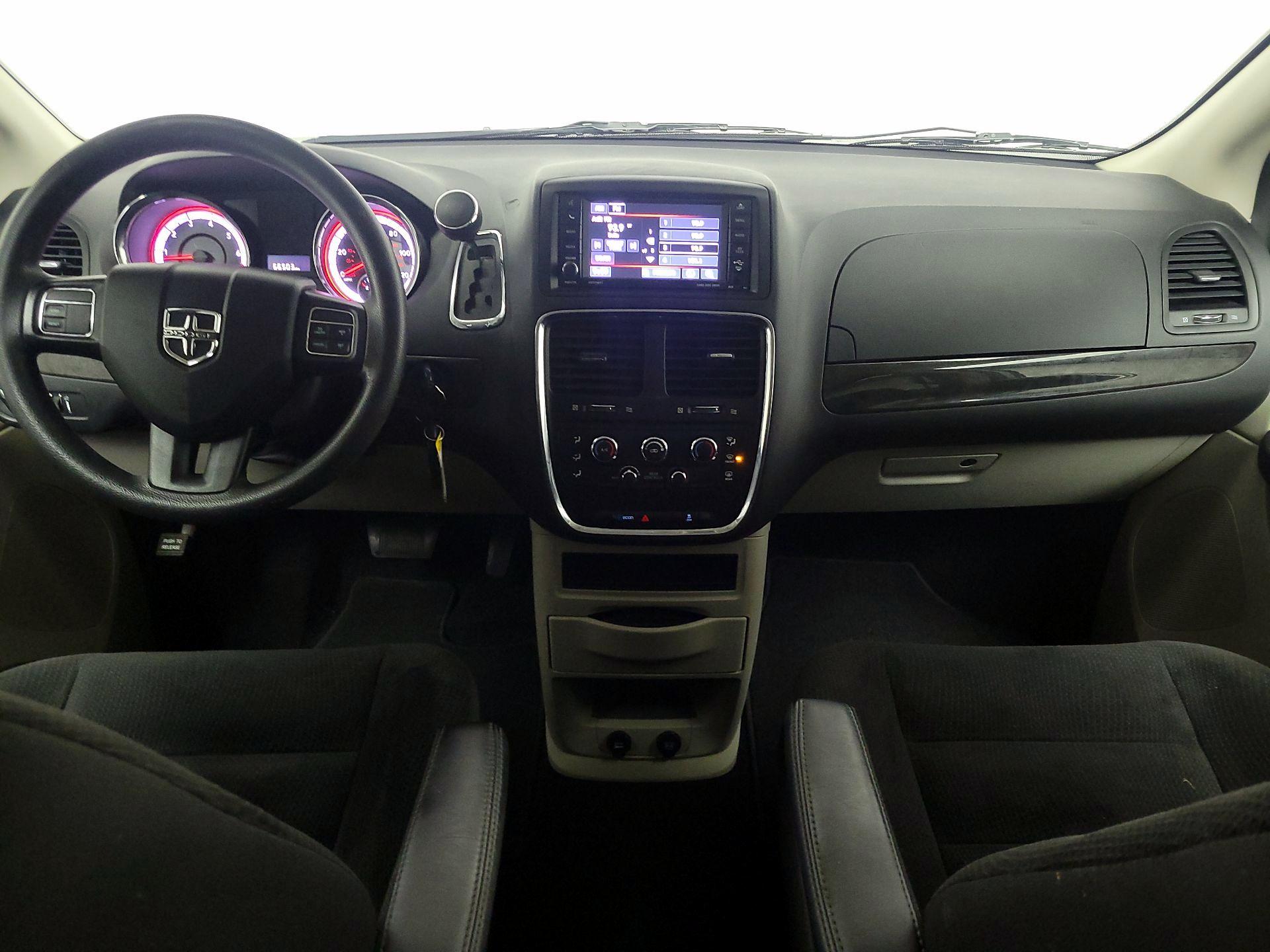 Thumbnail: 2019 Dodge Grand Caravan - 9