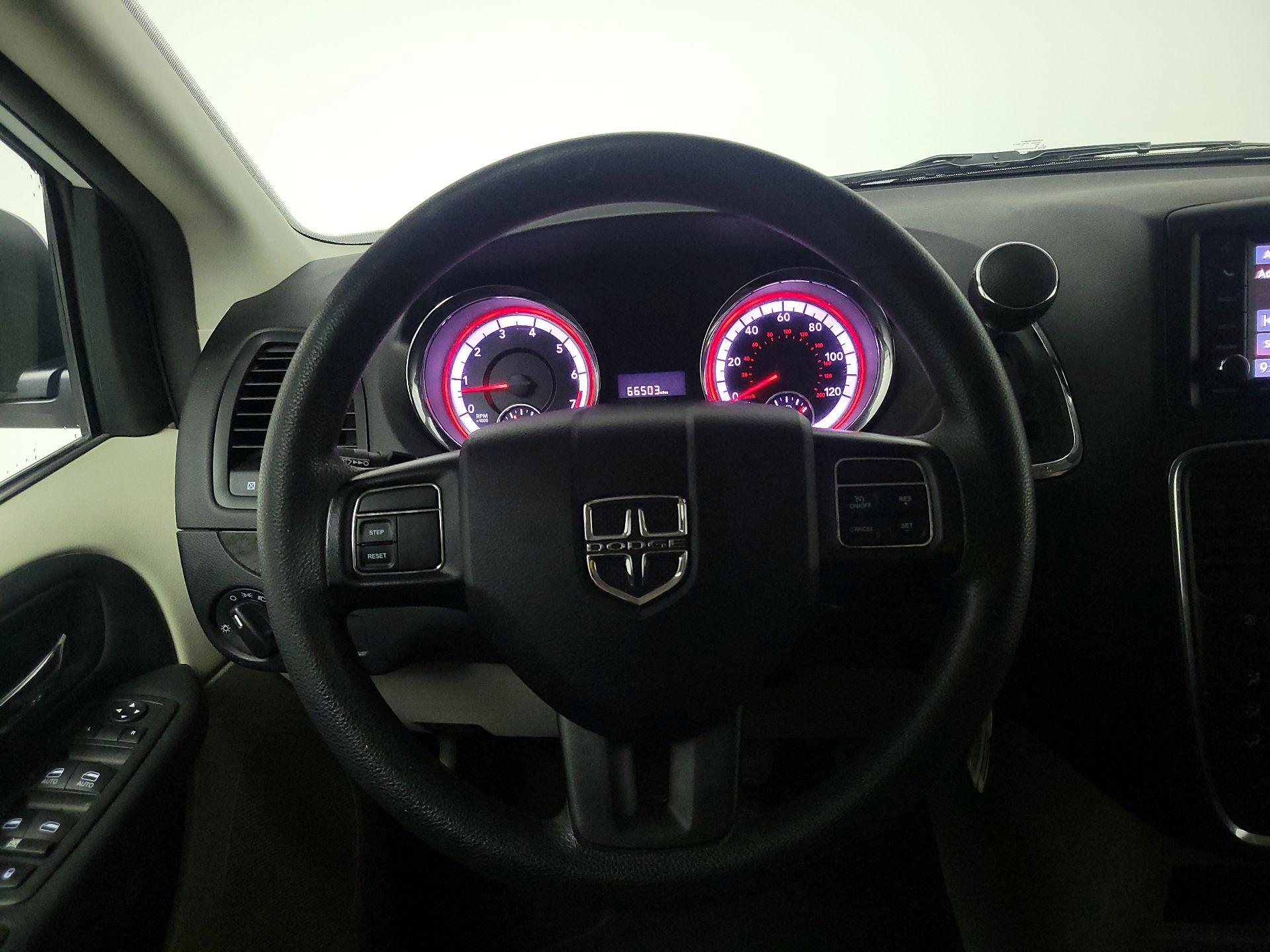 Thumbnail: 2019 Dodge Grand Caravan - 10