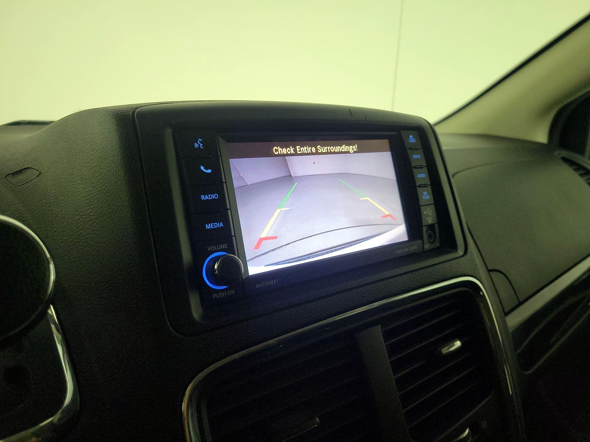 Thumbnail: 2019 Dodge Grand Caravan - 14