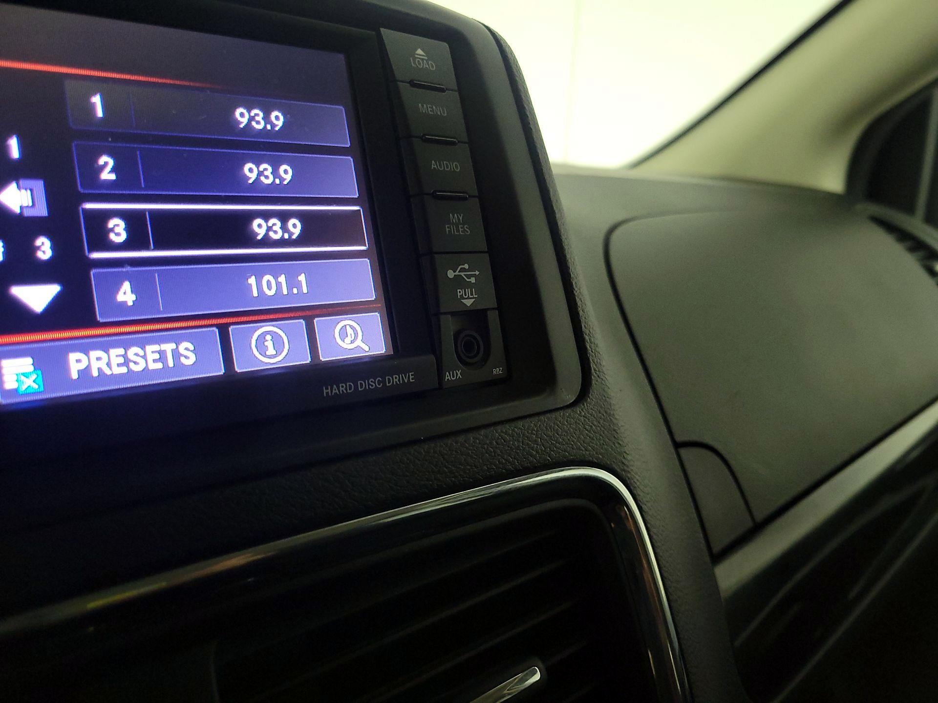 Thumbnail: 2019 Dodge Grand Caravan - 18