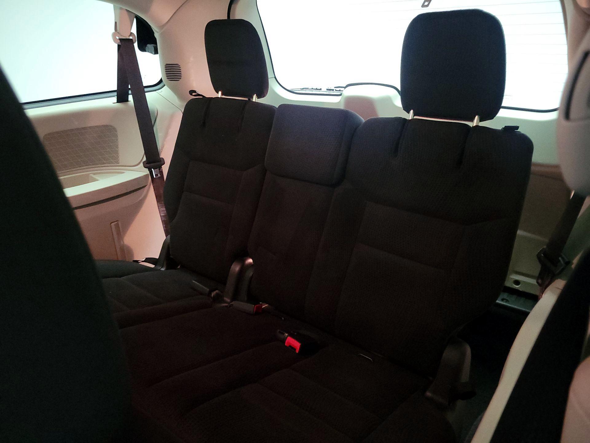 Thumbnail: 2019 Dodge Grand Caravan - 20