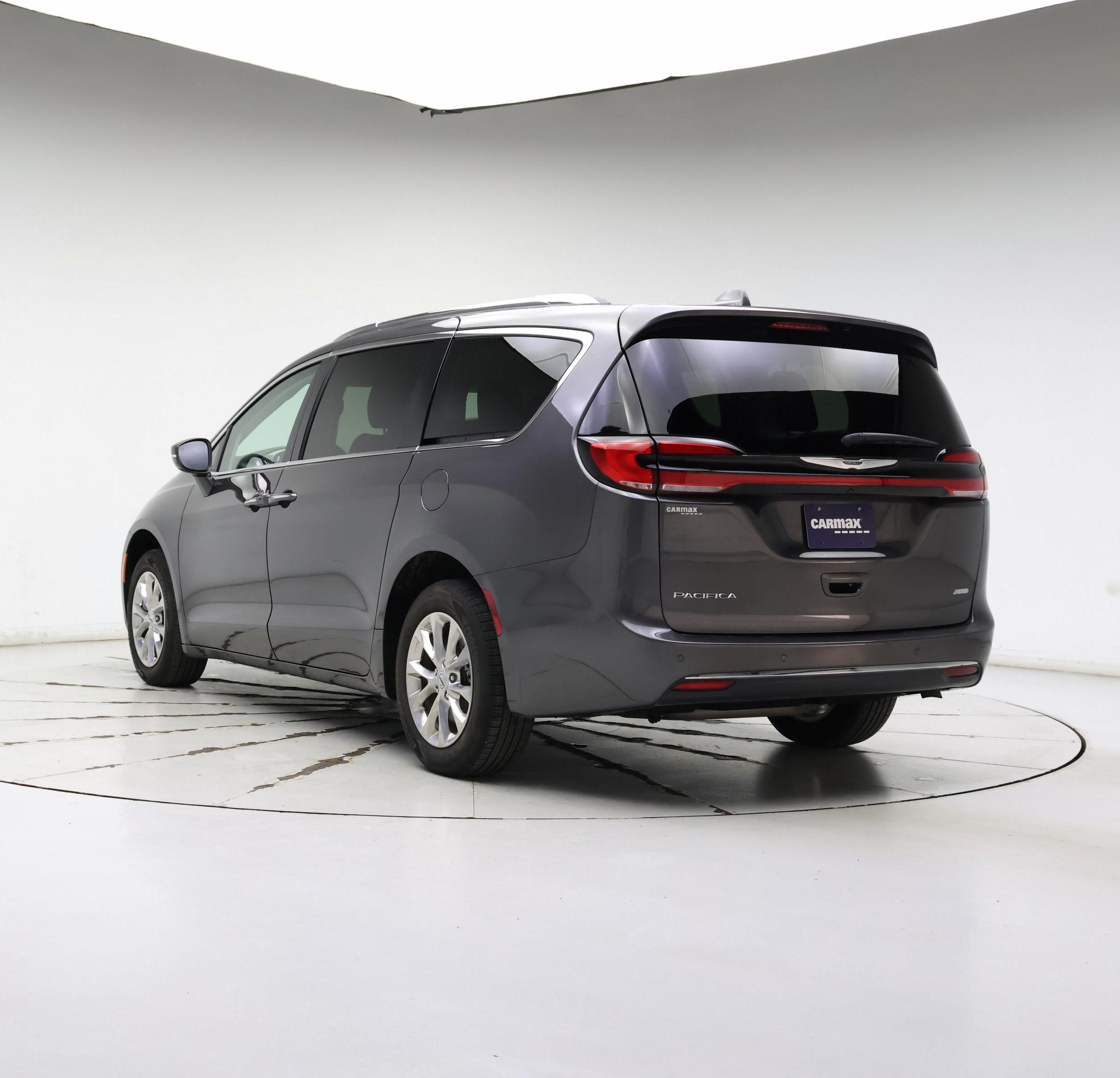 Thumbnail: 2021 Chrysler Pacifica - 2