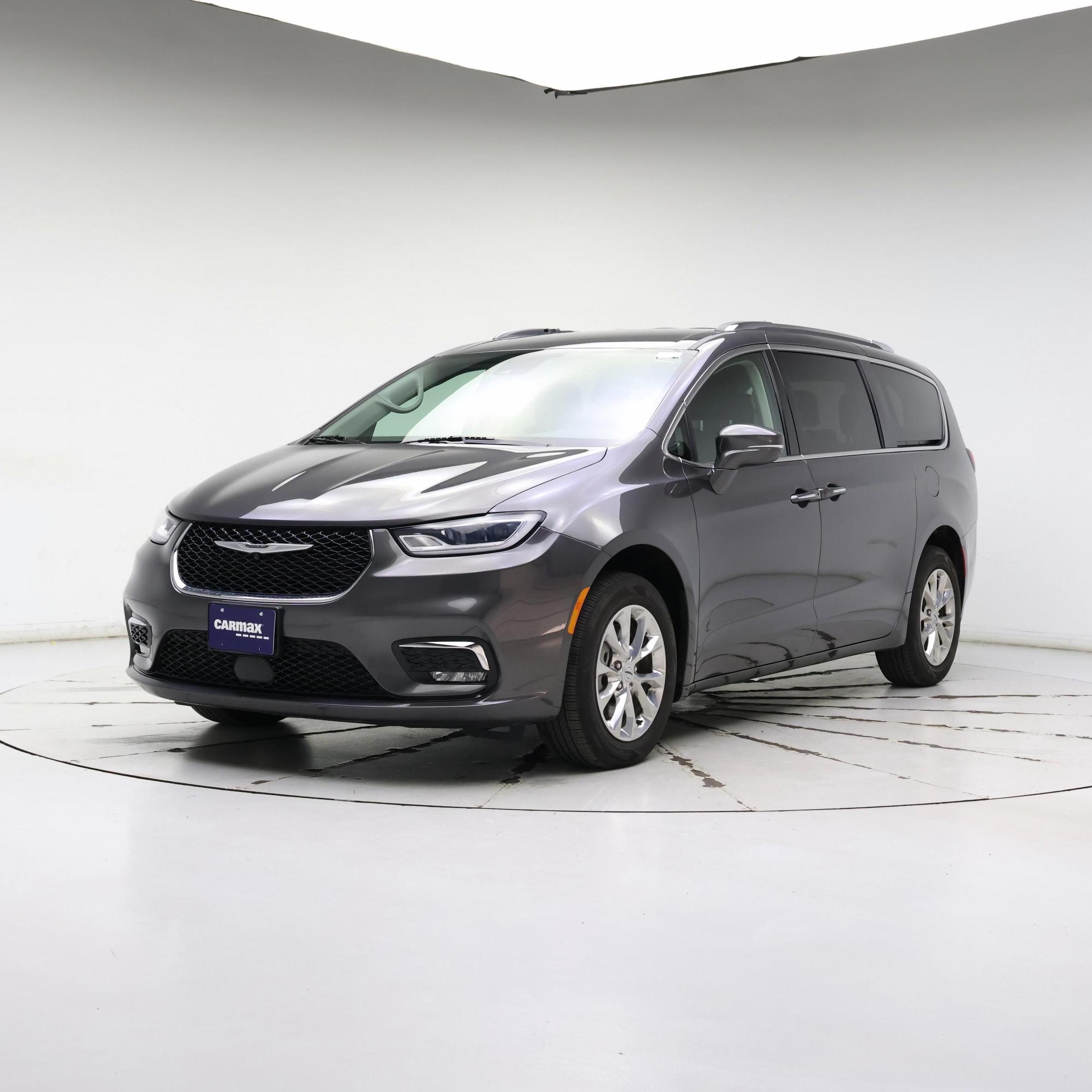 Thumbnail: 2021 Chrysler Pacifica - 4