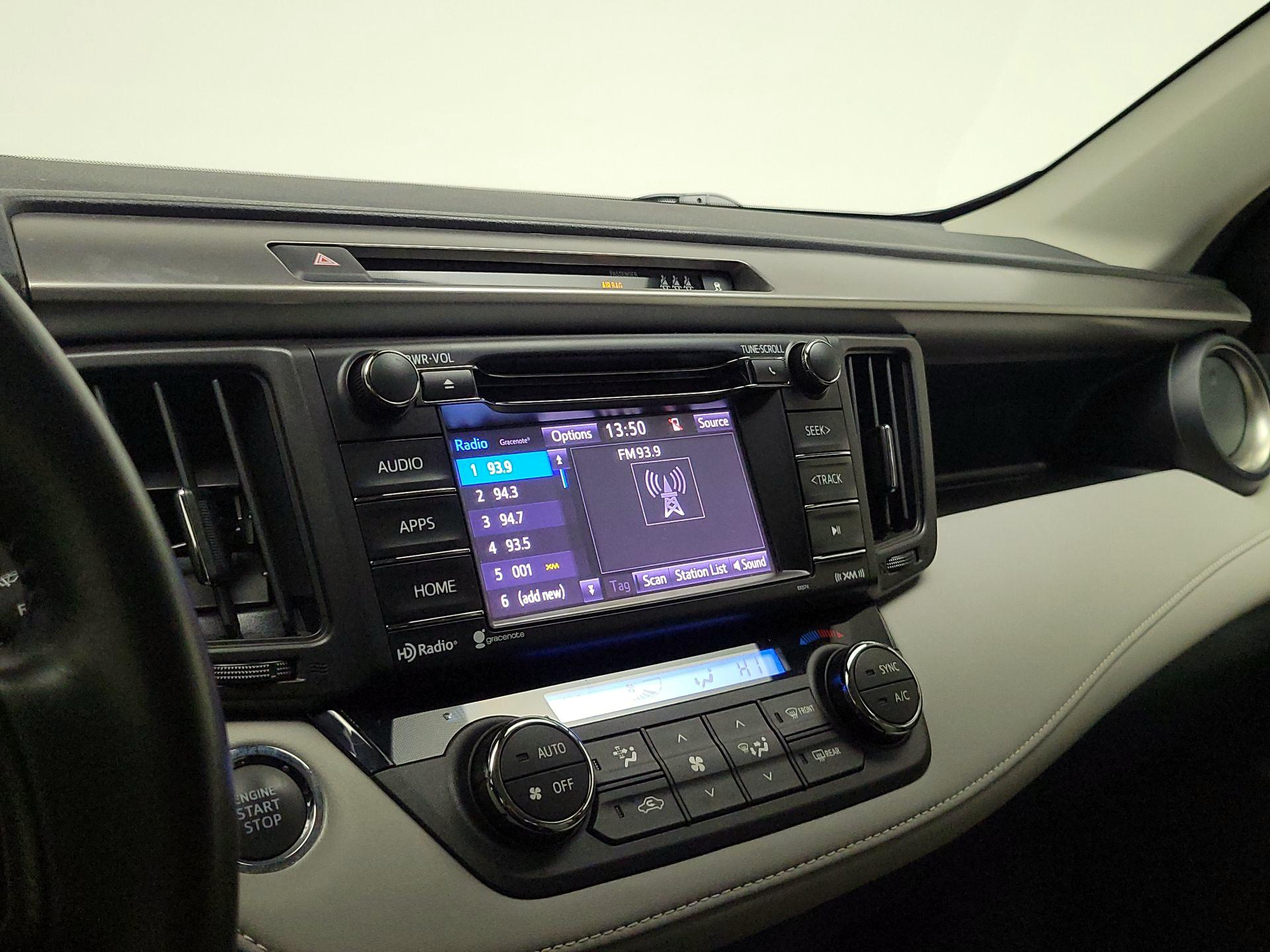 Thumbnail: 2017 Toyota RAV4 - 15