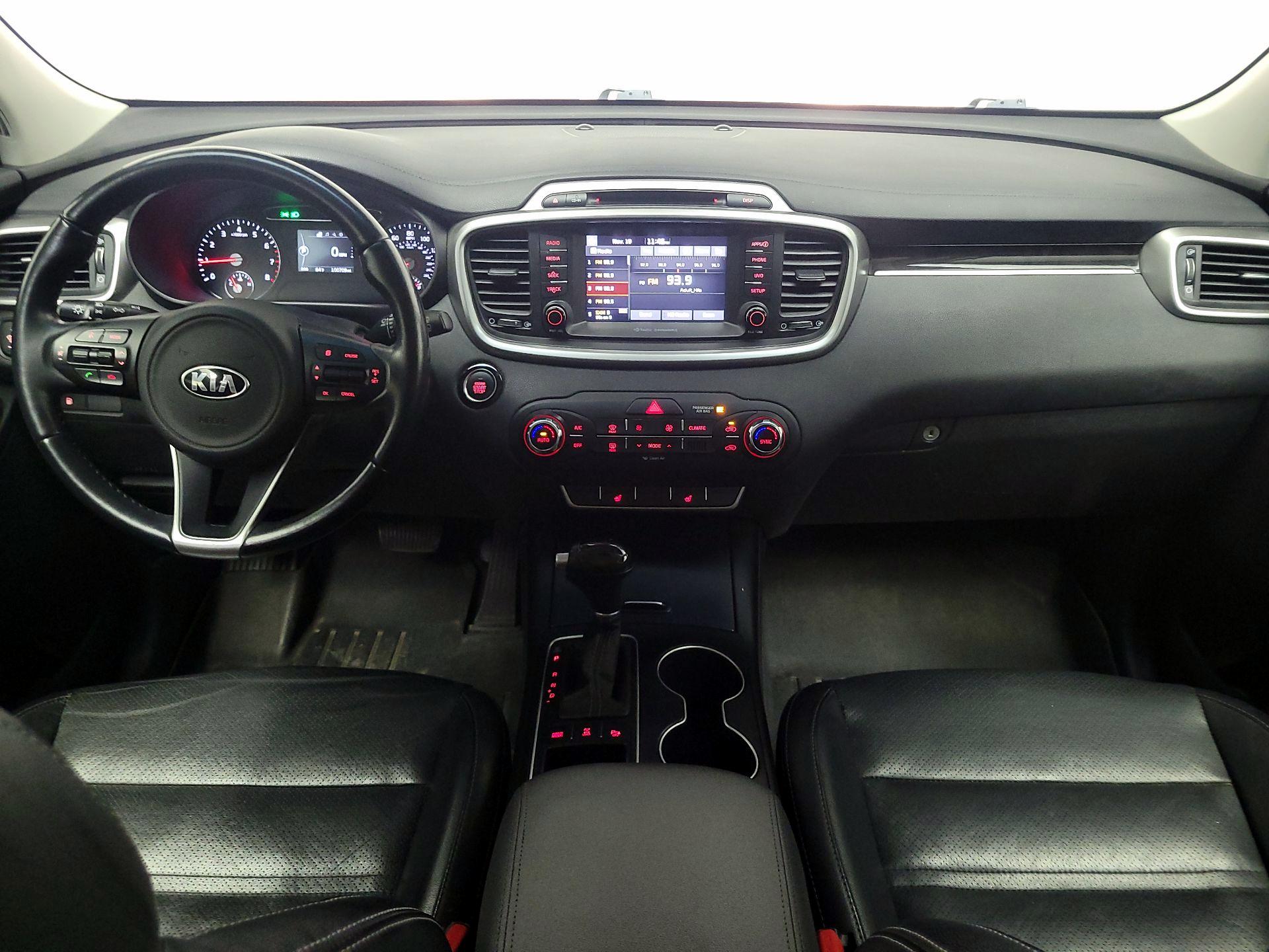 Thumbnail: 2017 Kia Sorento - 9