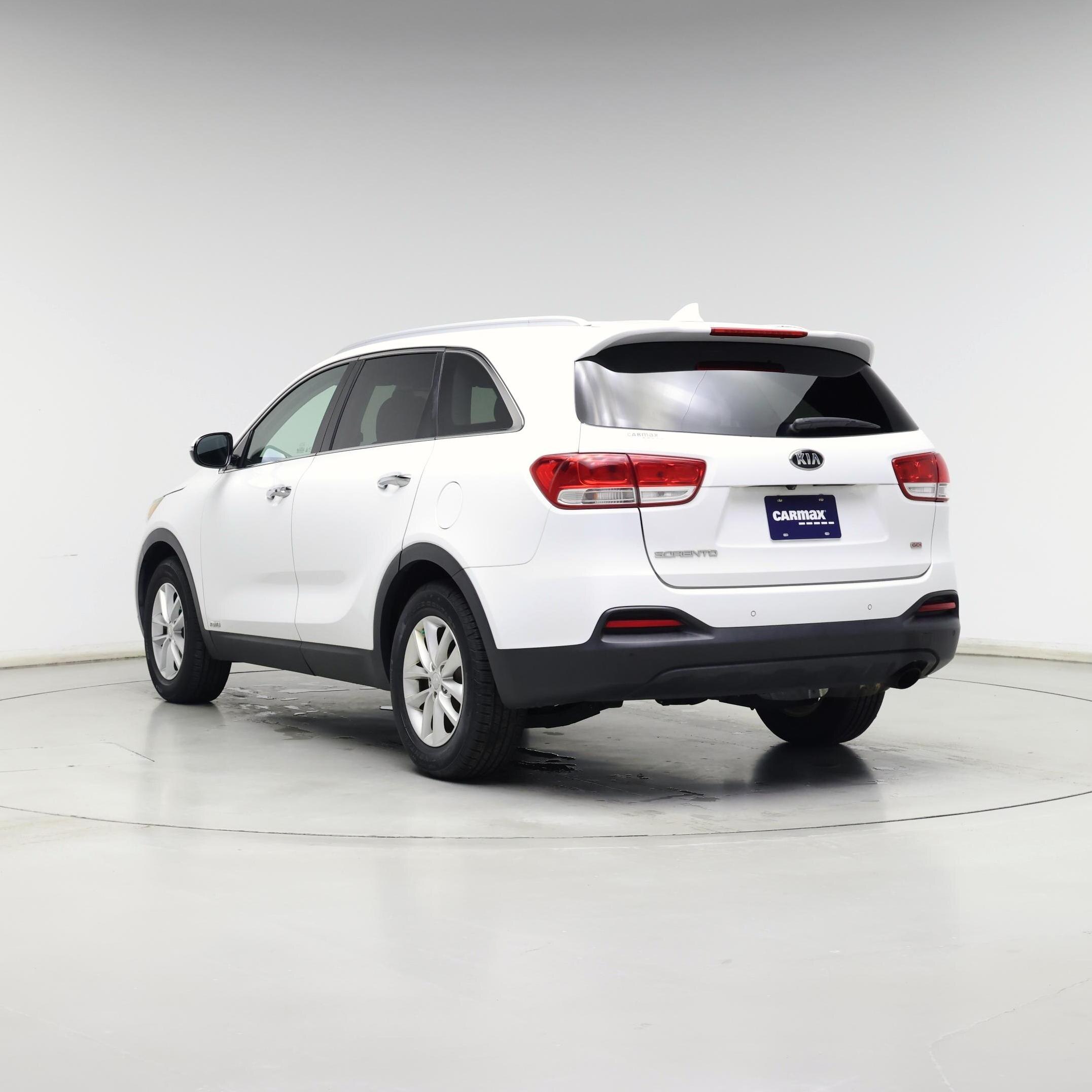 Thumbnail: 2017 Kia Sorento - 2