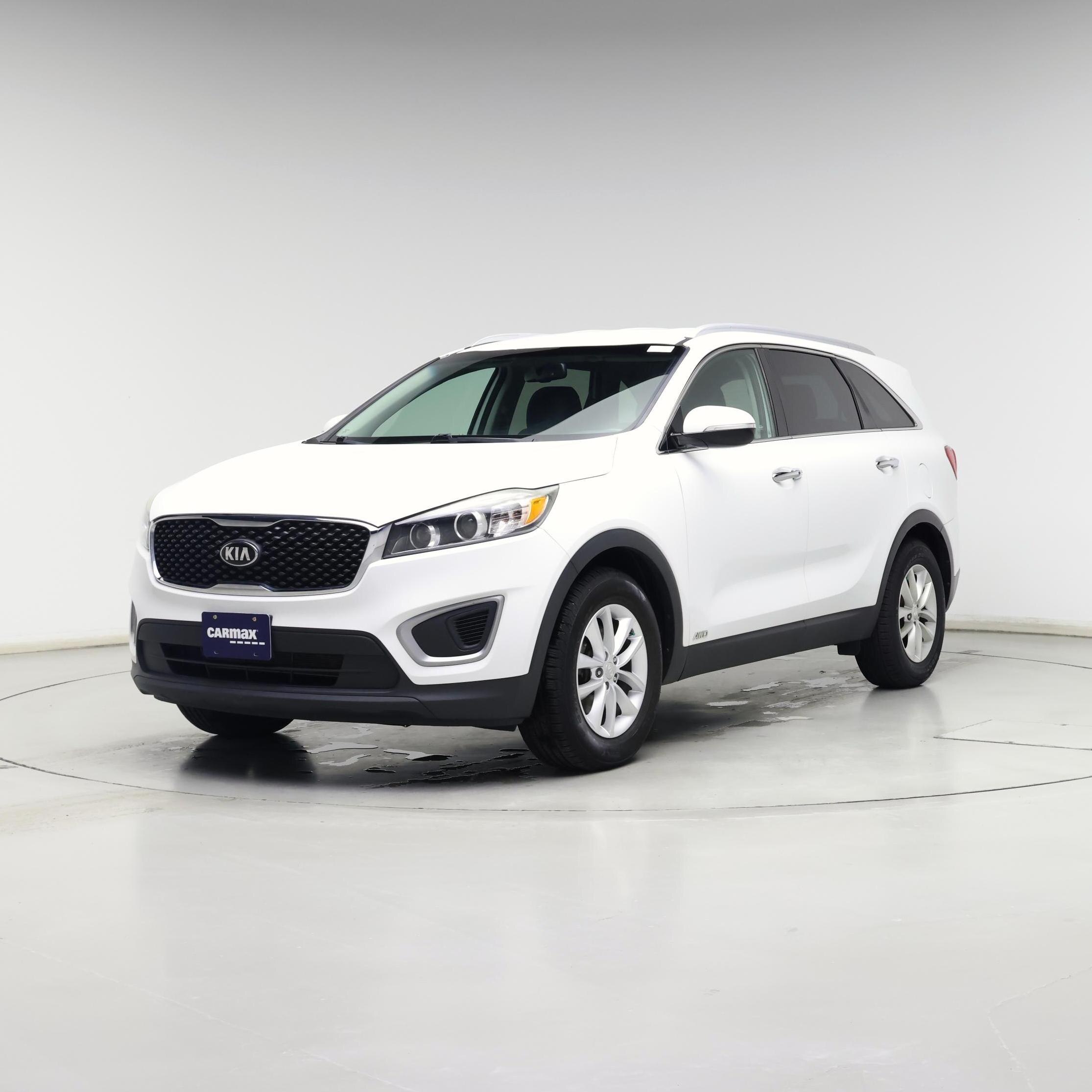 Thumbnail: 2017 Kia Sorento - 4