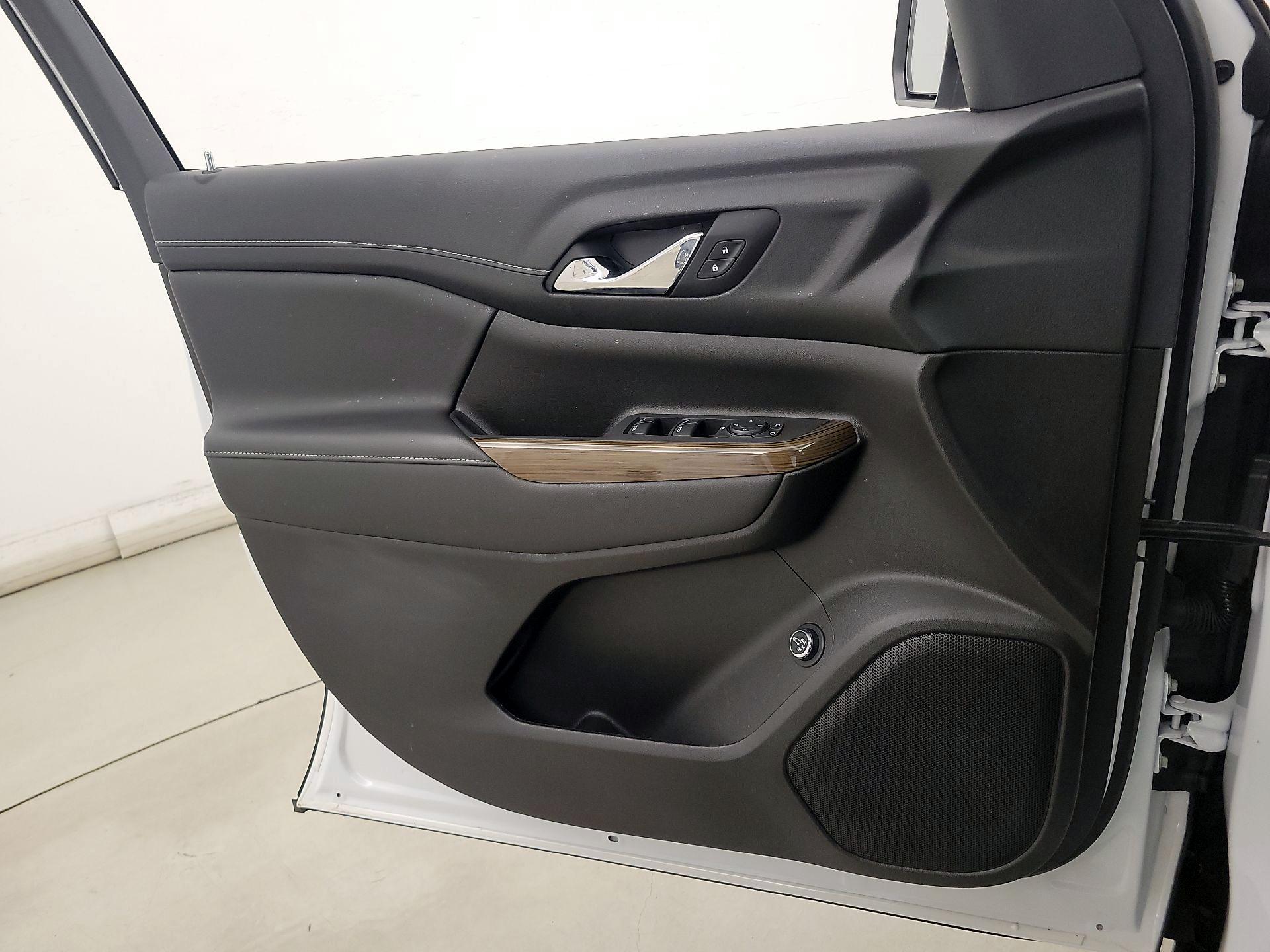 Thumbnail: 2023 GMC Acadia - 12