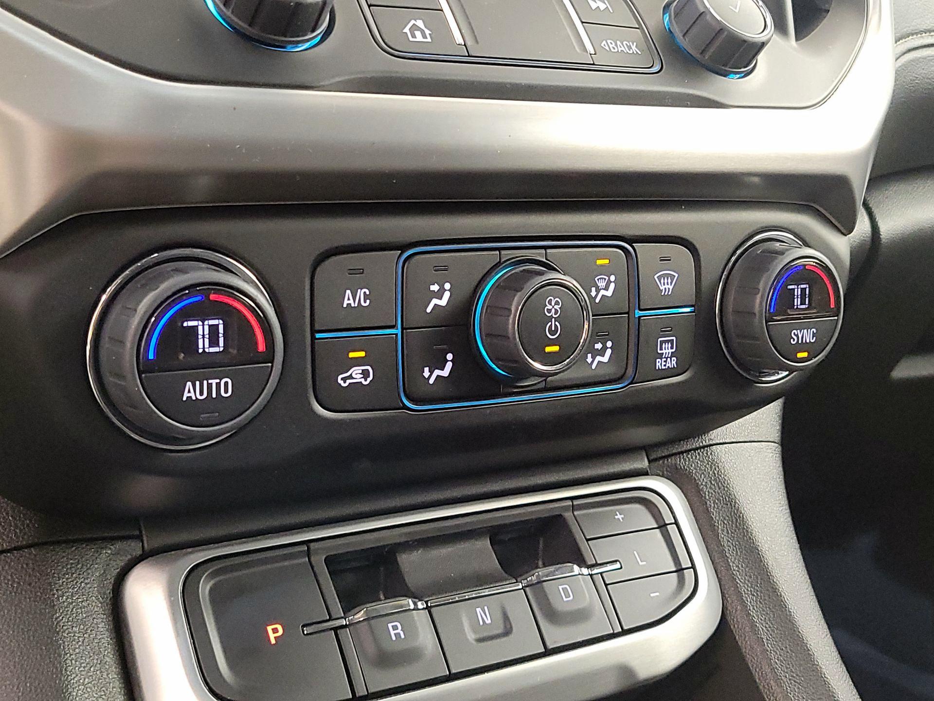 Thumbnail: 2023 GMC Acadia - 16