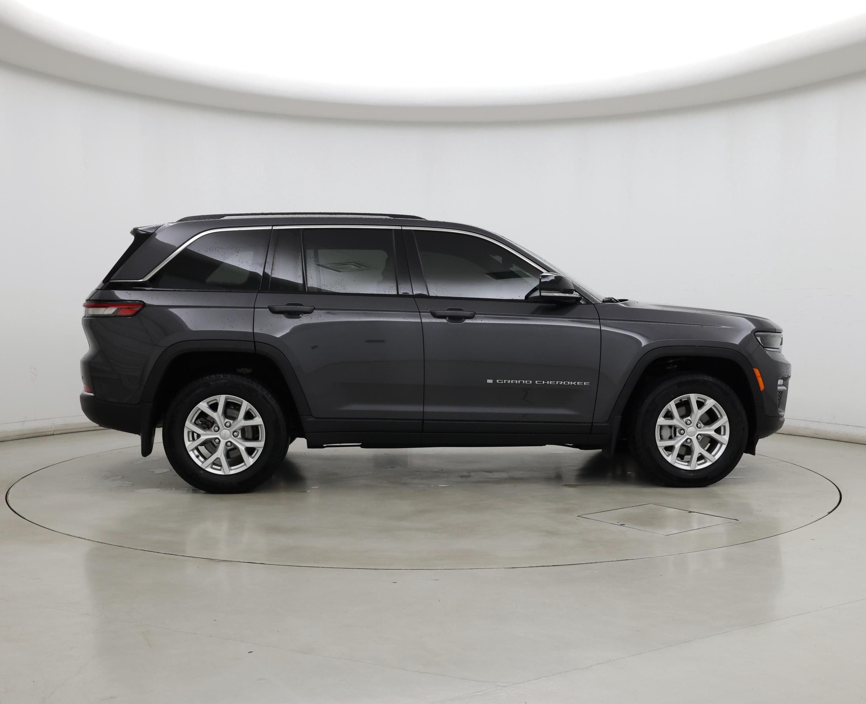 Thumbnail: 2023 Jeep Grand Cherokee - 7