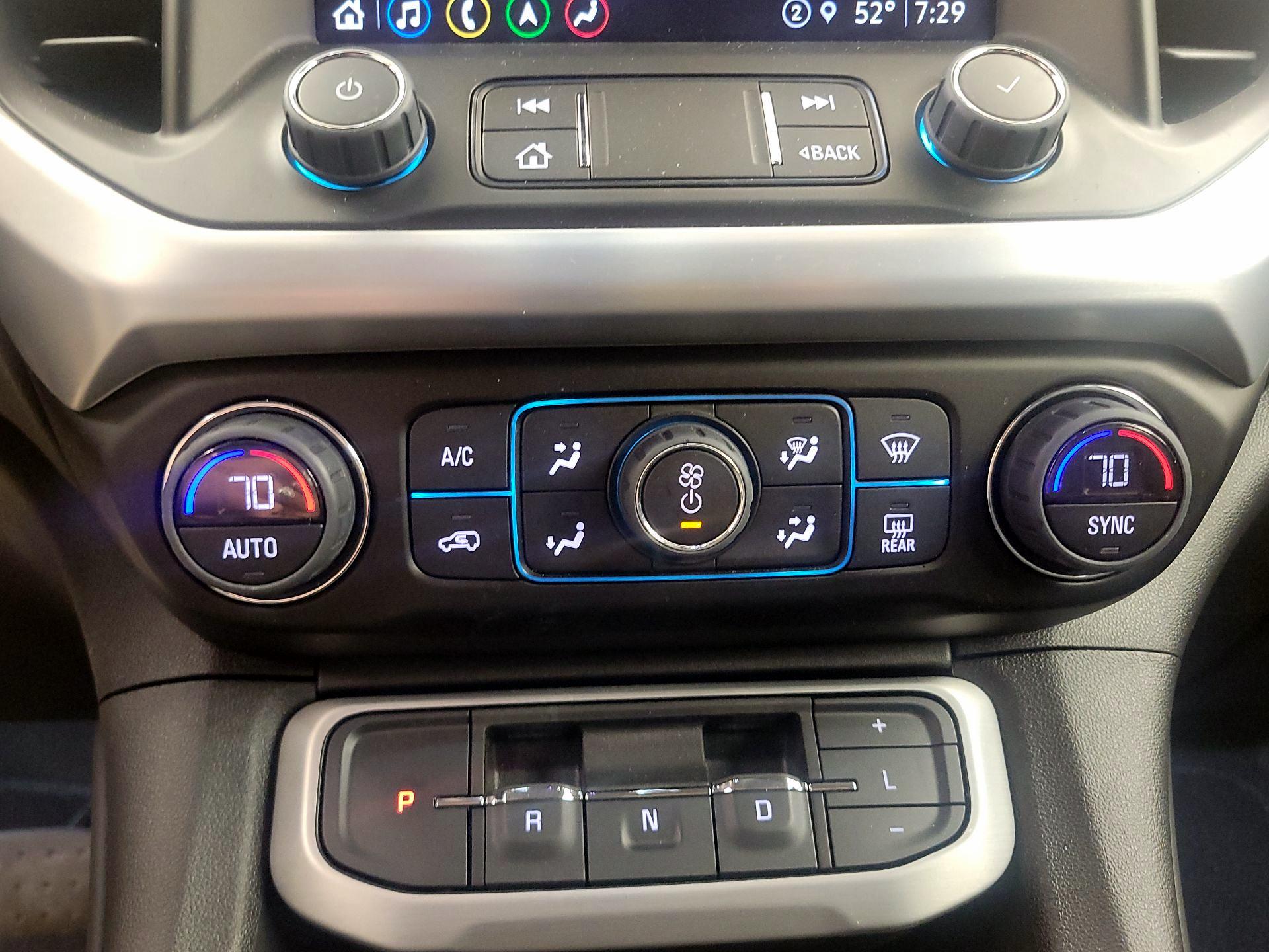 Thumbnail: 2023 GMC Acadia - 17